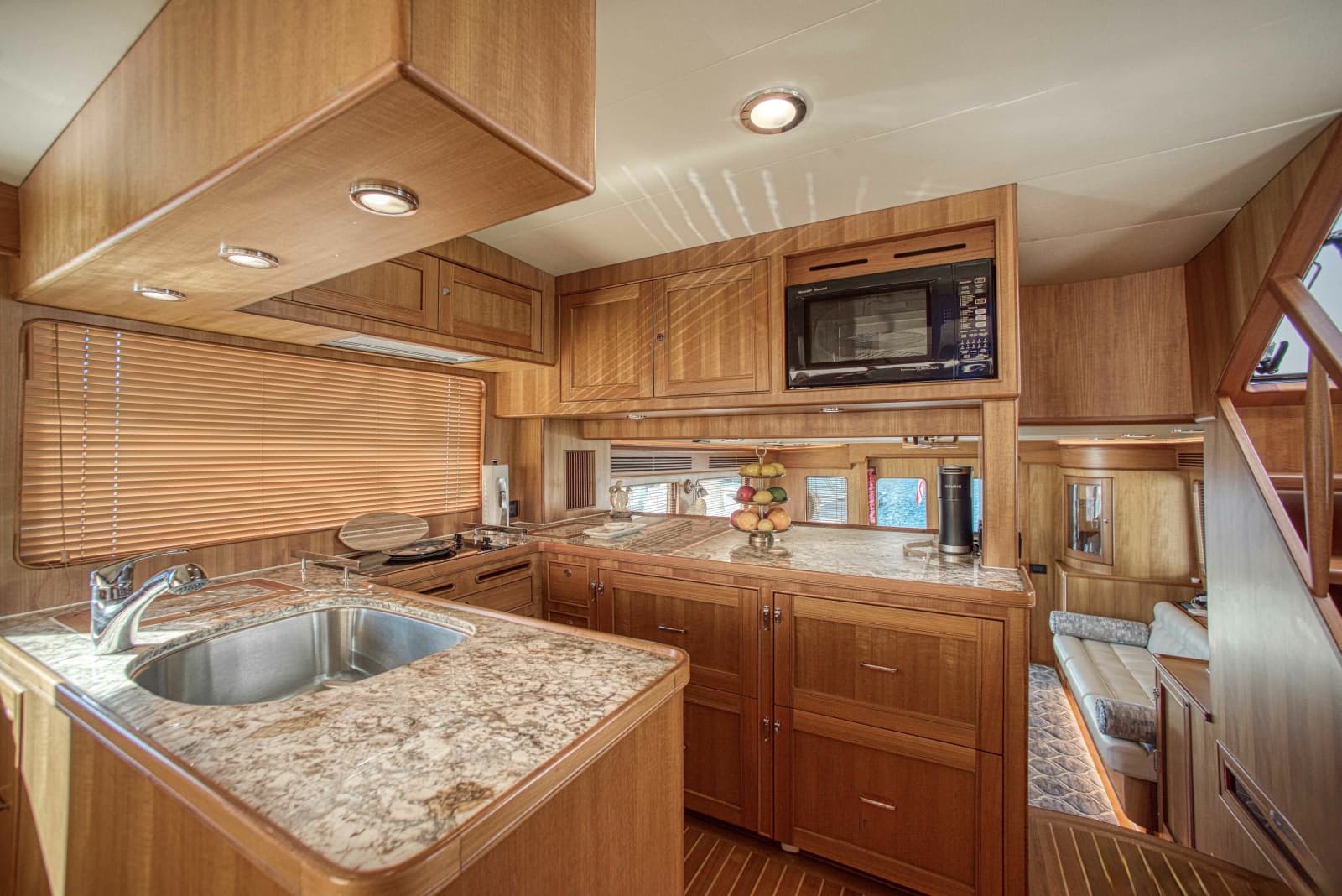 2017 Marlow Explorer 49E - Photo 11