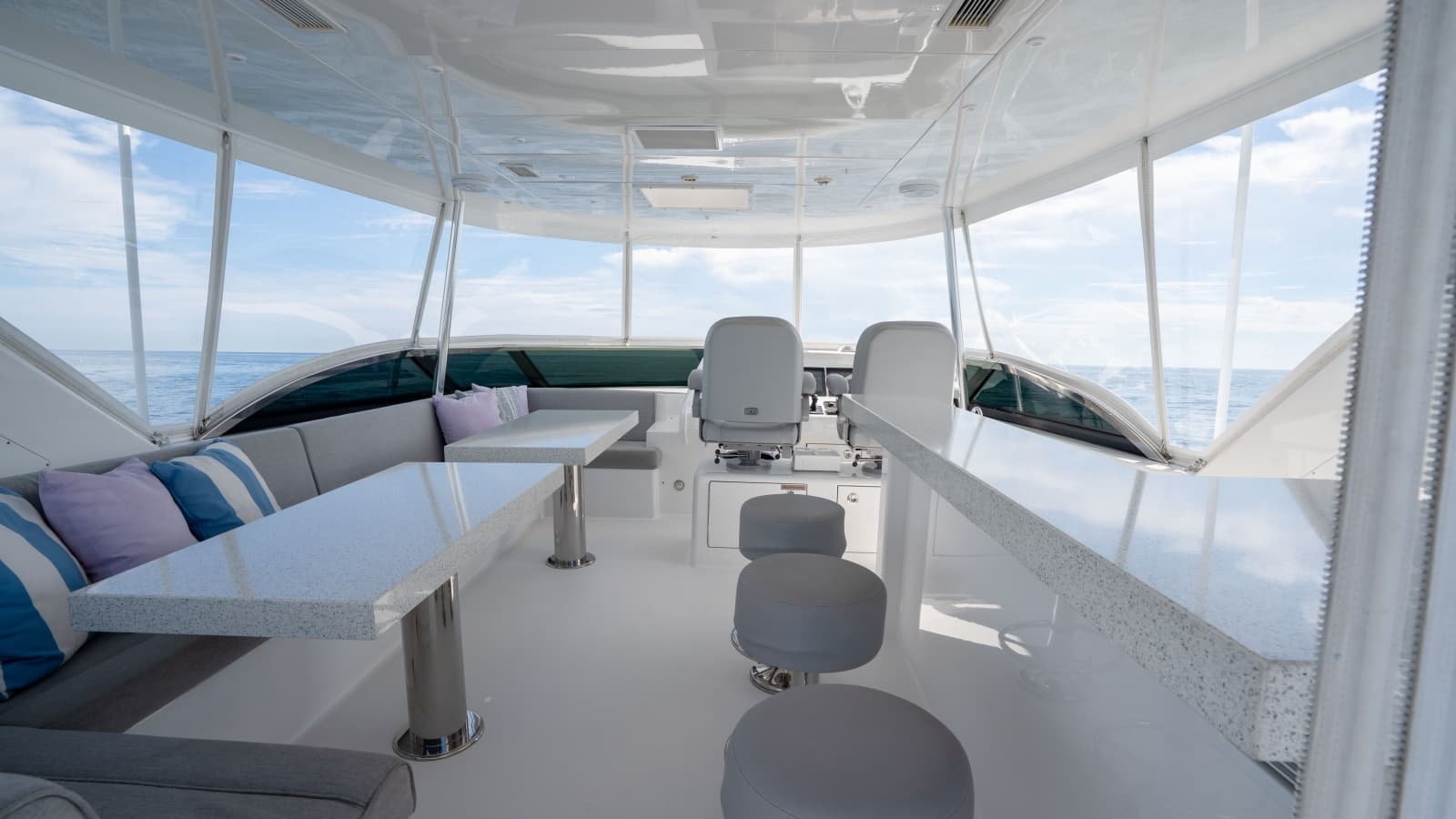 2018 Hatteras M75 - Photo 12