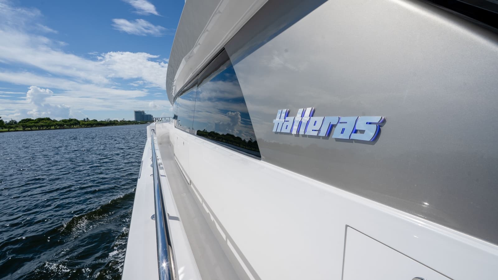 2018 Hatteras M75 - Photo 25