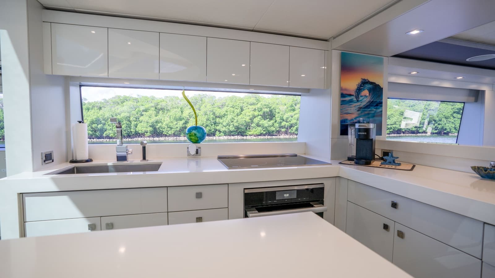2018 Hatteras M75 - Photo 34