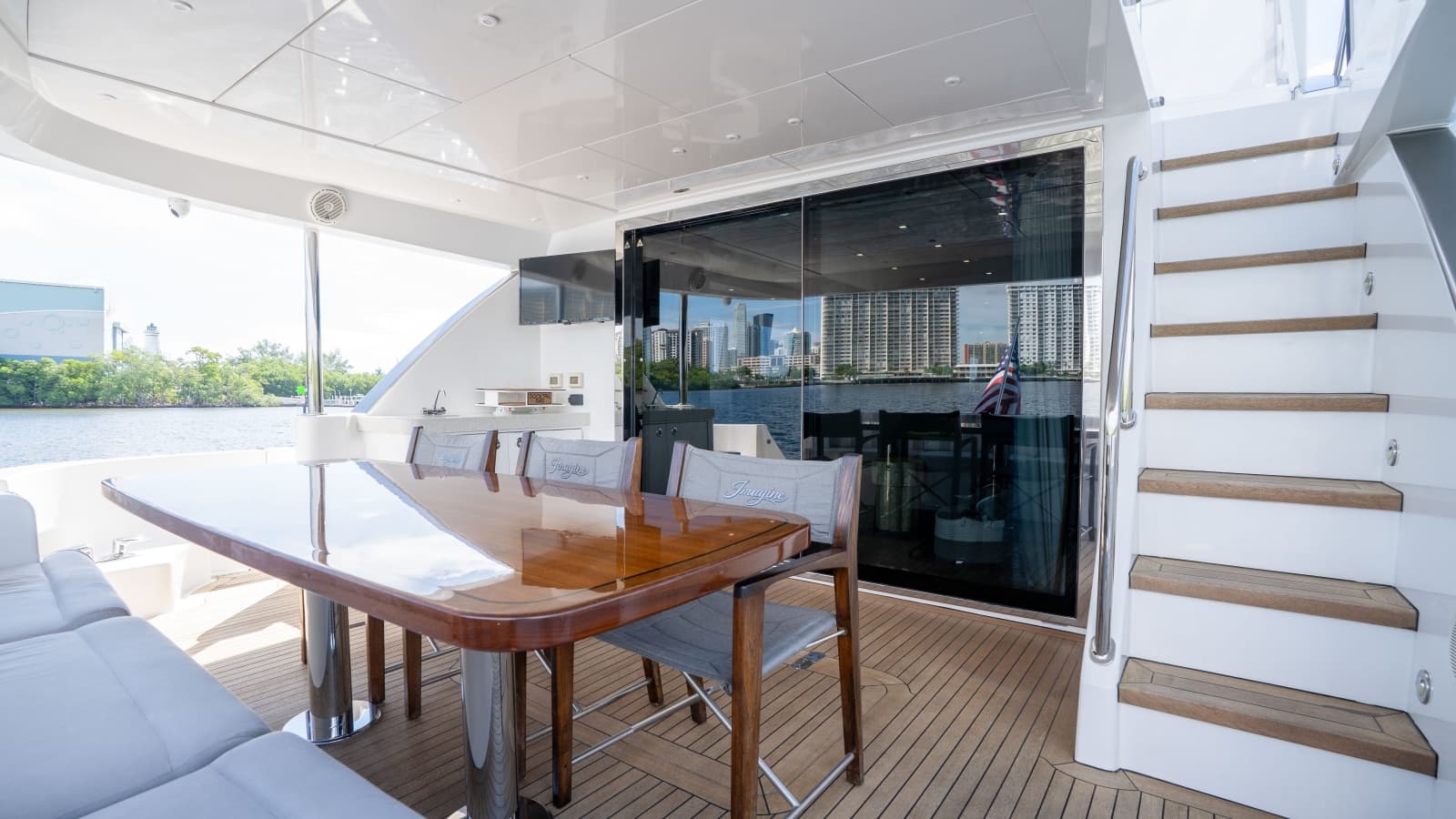 2018 Hatteras M75 - Photo 26