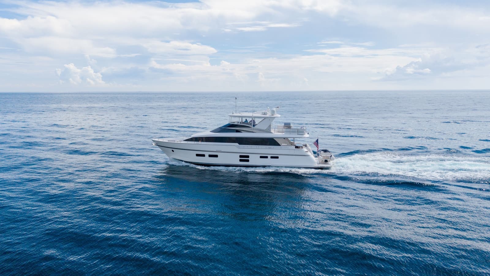 2018 Hatteras M75 - Photo 6