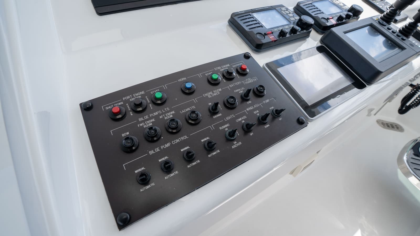 2018 Hatteras M75 - Photo 20