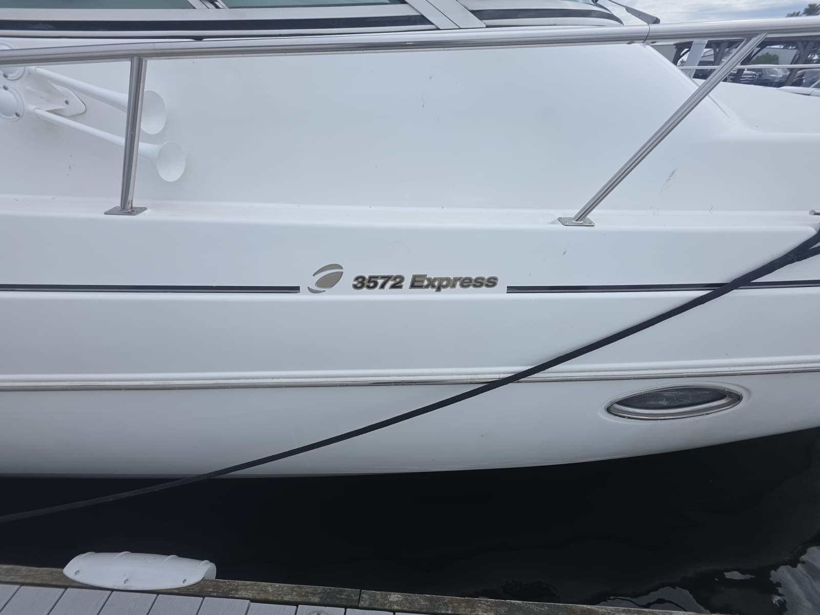 2001 Cruisers Yachts 3572 - Photo 7