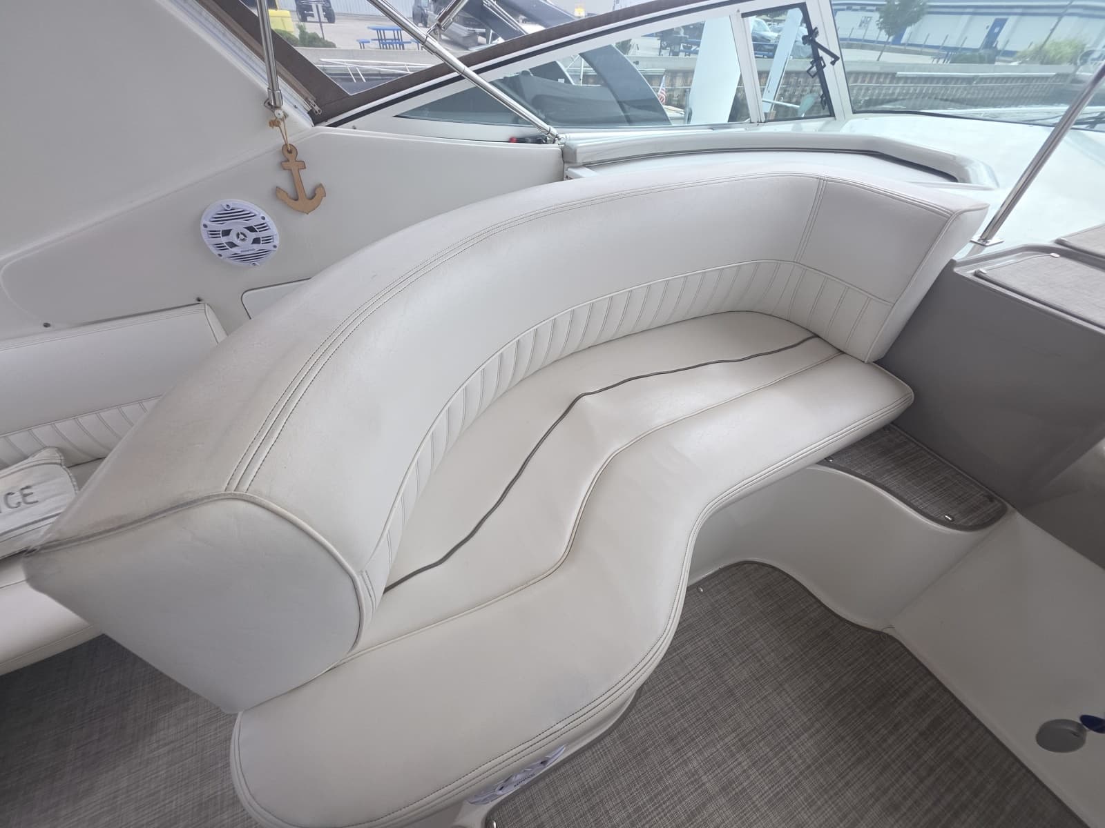2001 Cruisers Yachts 3572 - Photo 15