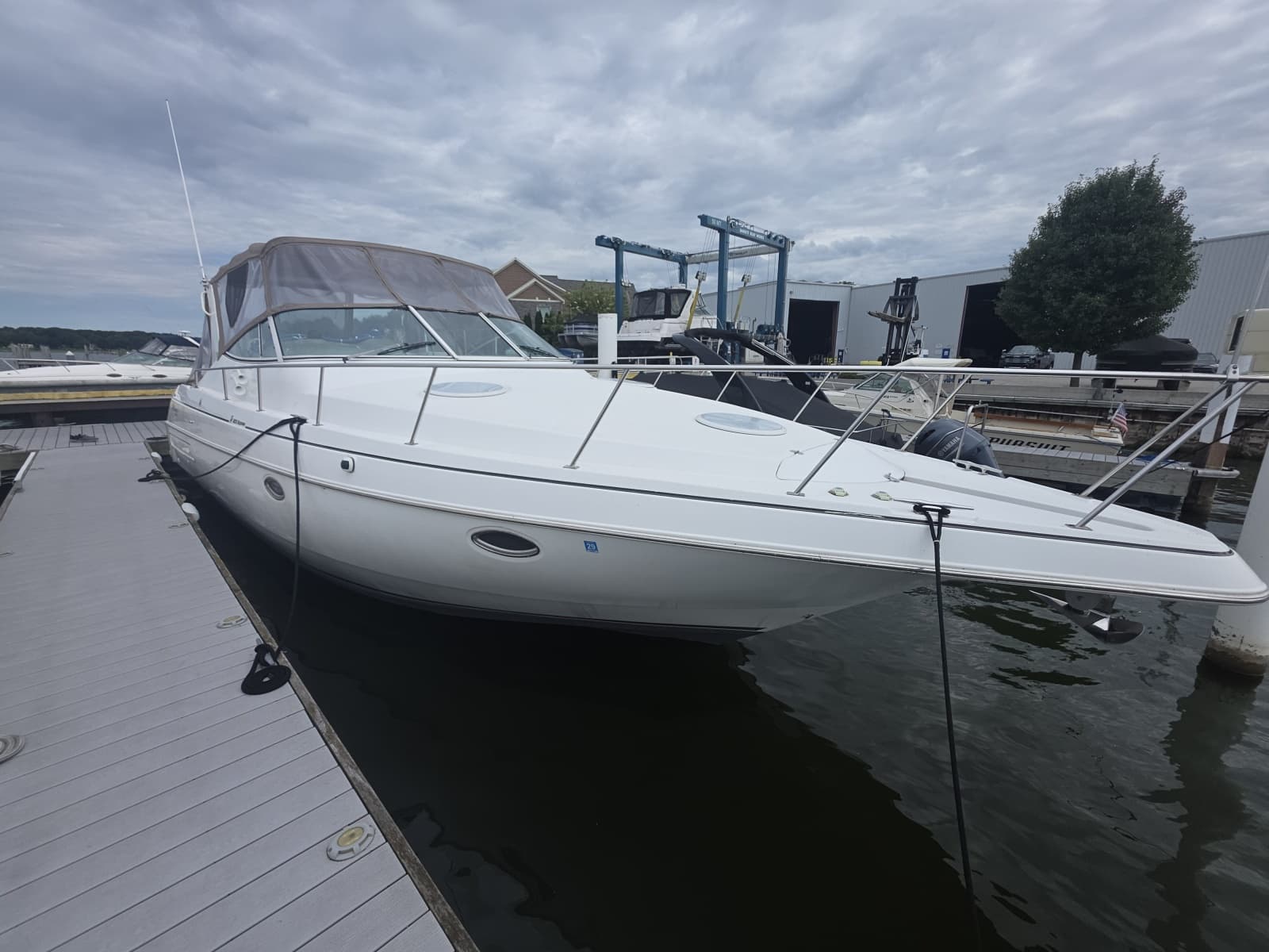2001 Cruisers Yachts 3572 - Photo 5