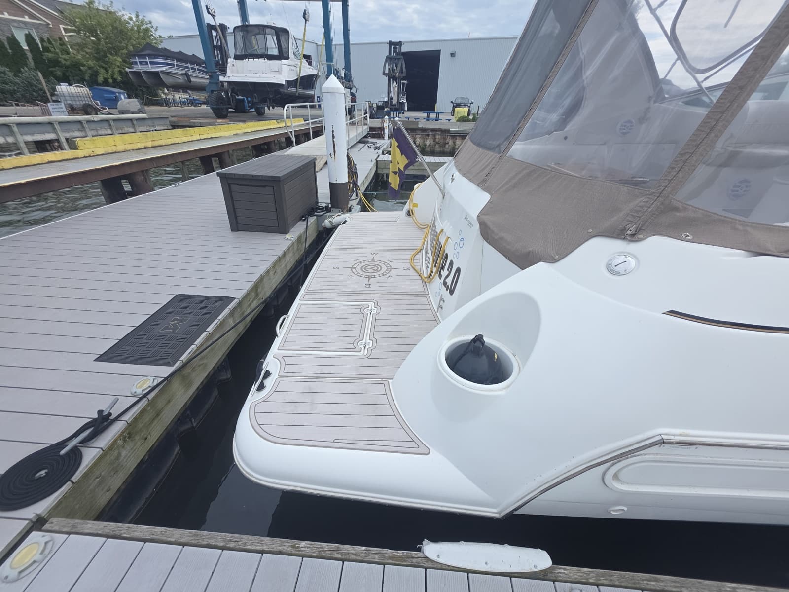 2001 Cruisers Yachts 3572 - Photo 6