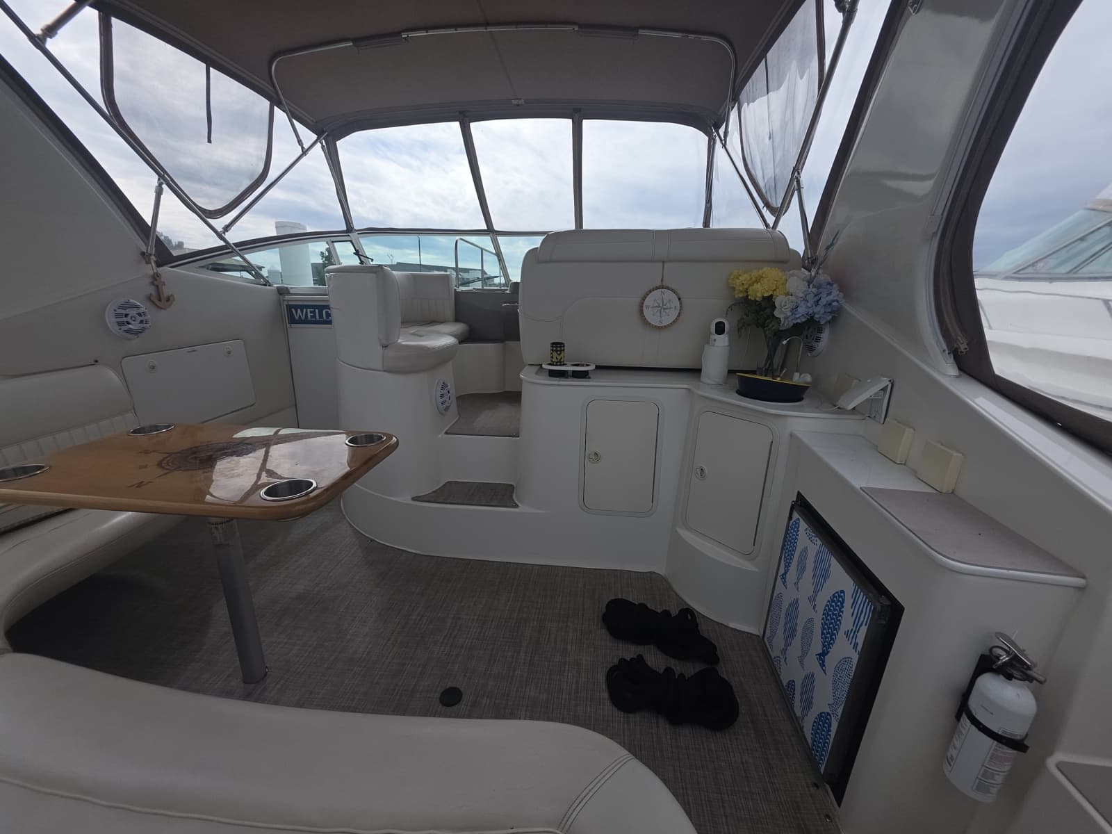 2001 Cruisers Yachts 3572 - Photo 9