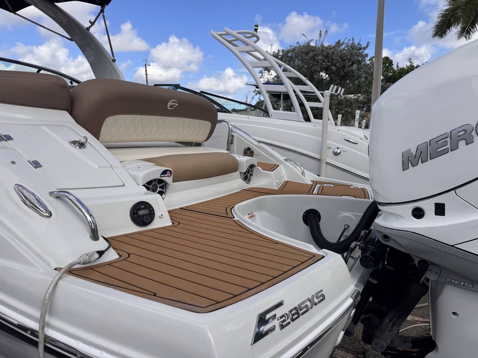 2022 Crownline  - Photo 6