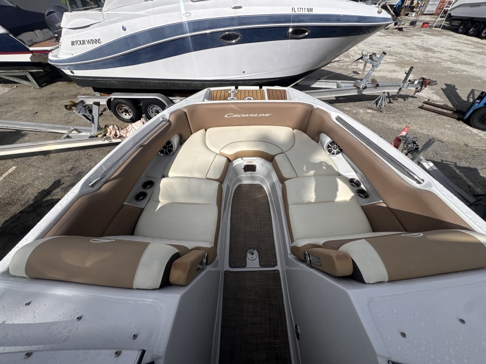 2022 Crownline  - Photo 16