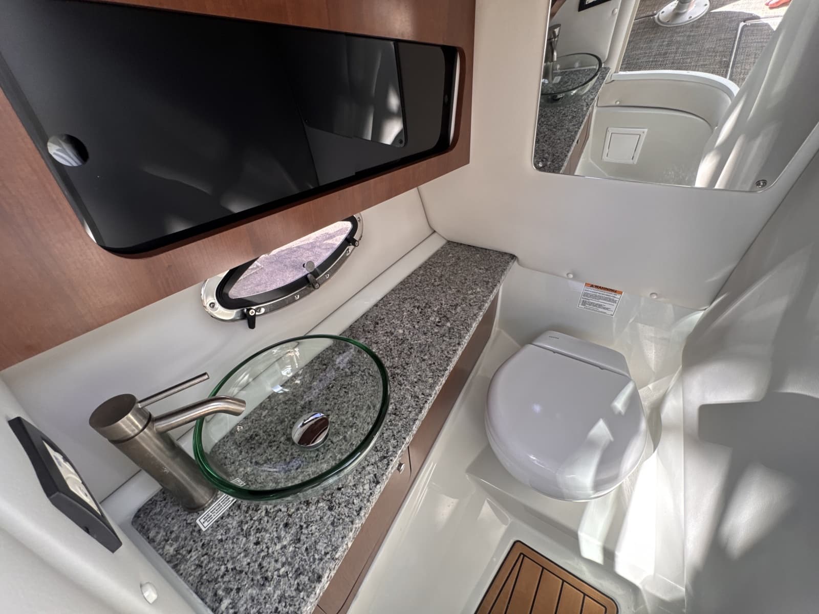 2022 Crownline  - Photo 14