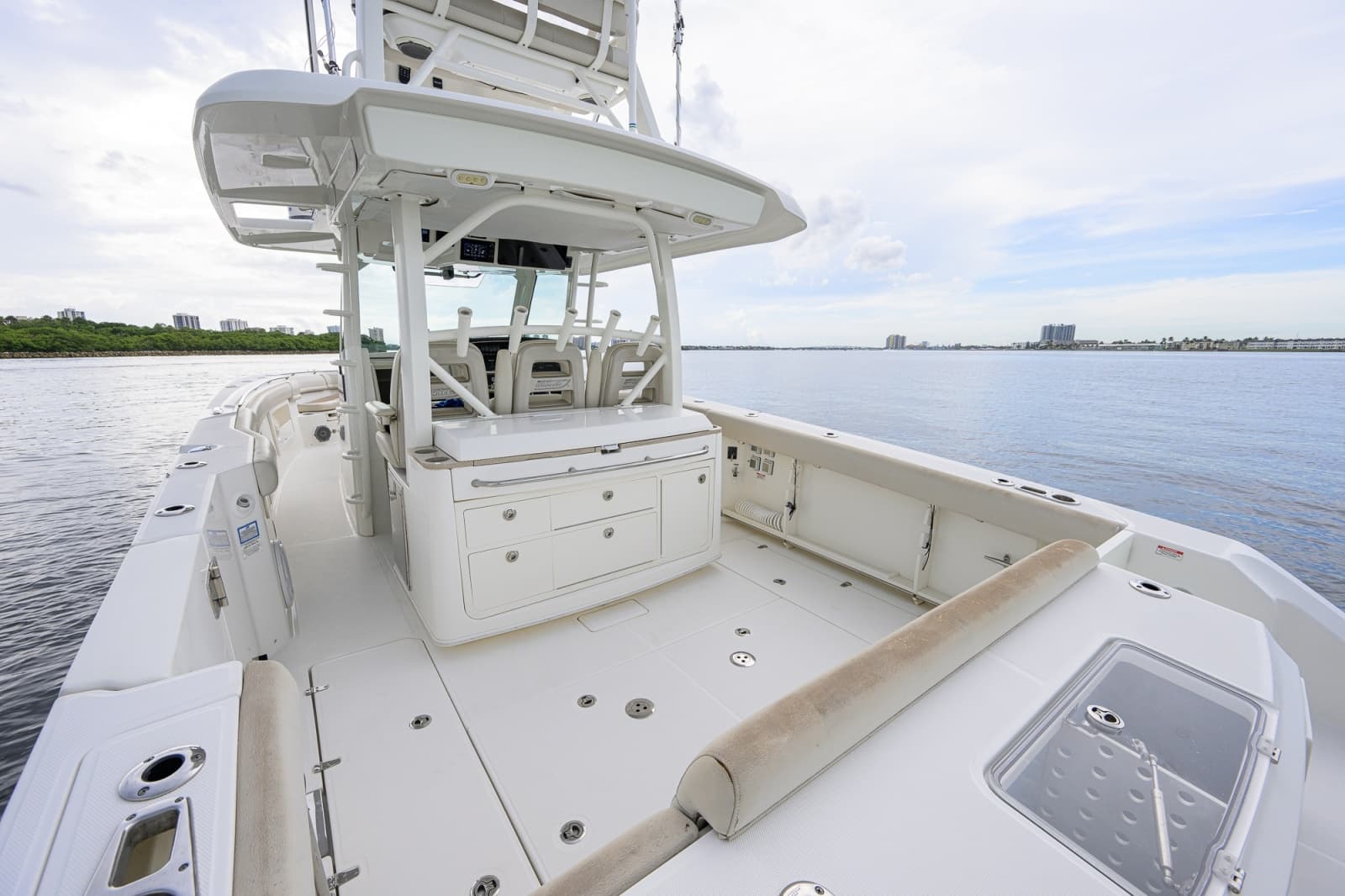 2018 Boston Whaler 380 Outrage - Photo 26