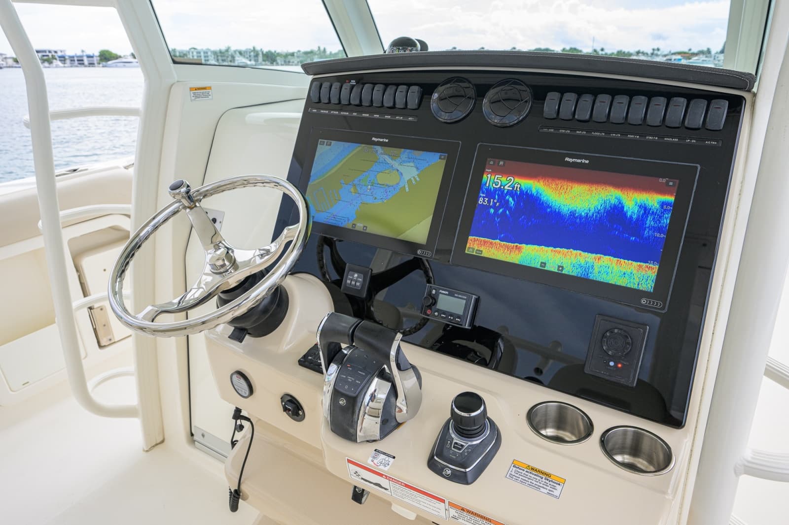 2018 Boston Whaler 380 Outrage - Photo 10