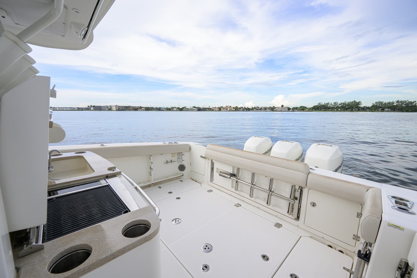 2018 Boston Whaler 380 Outrage - Photo 29
