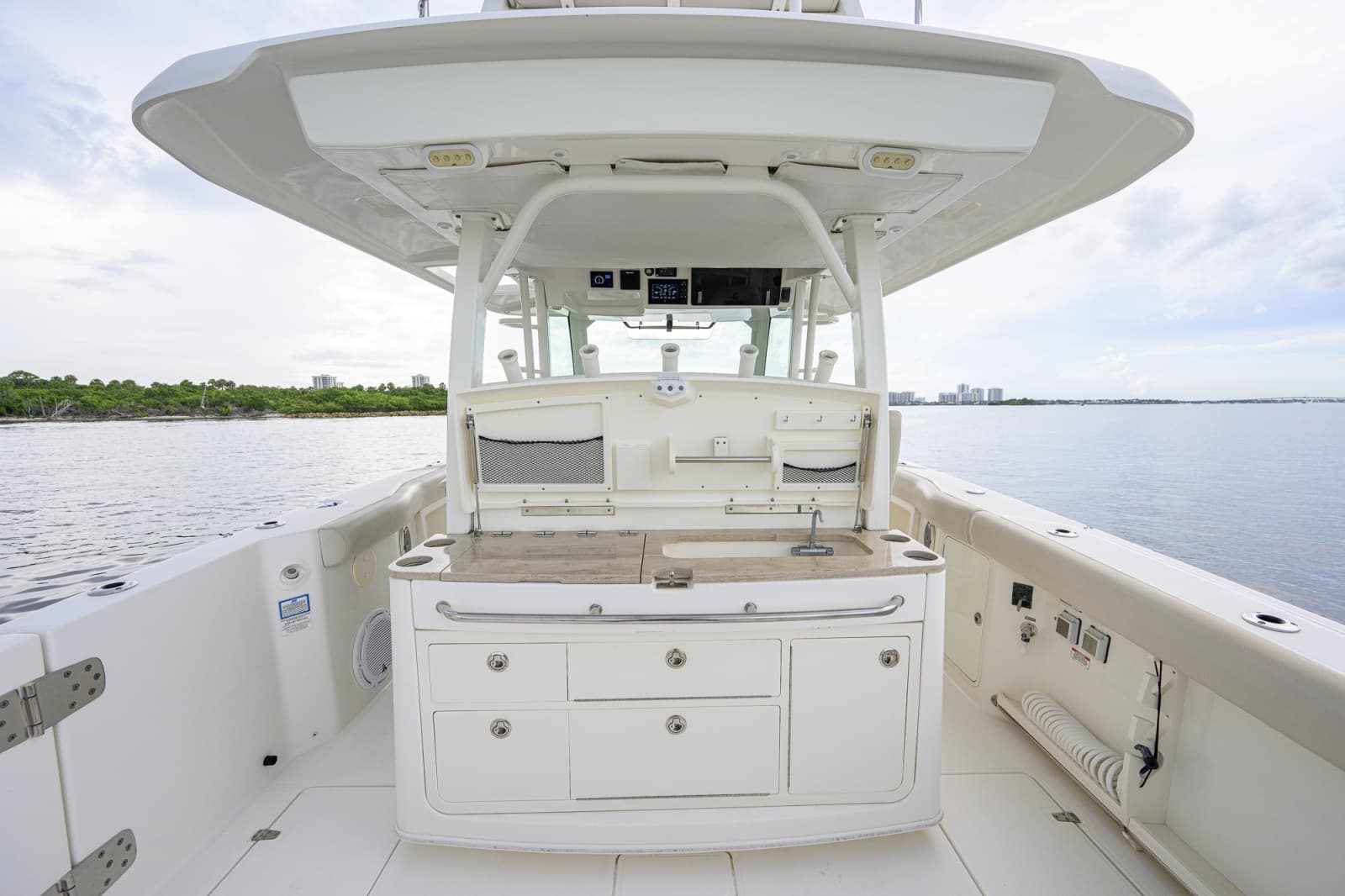 2018 Boston Whaler 380 Outrage - Photo 27