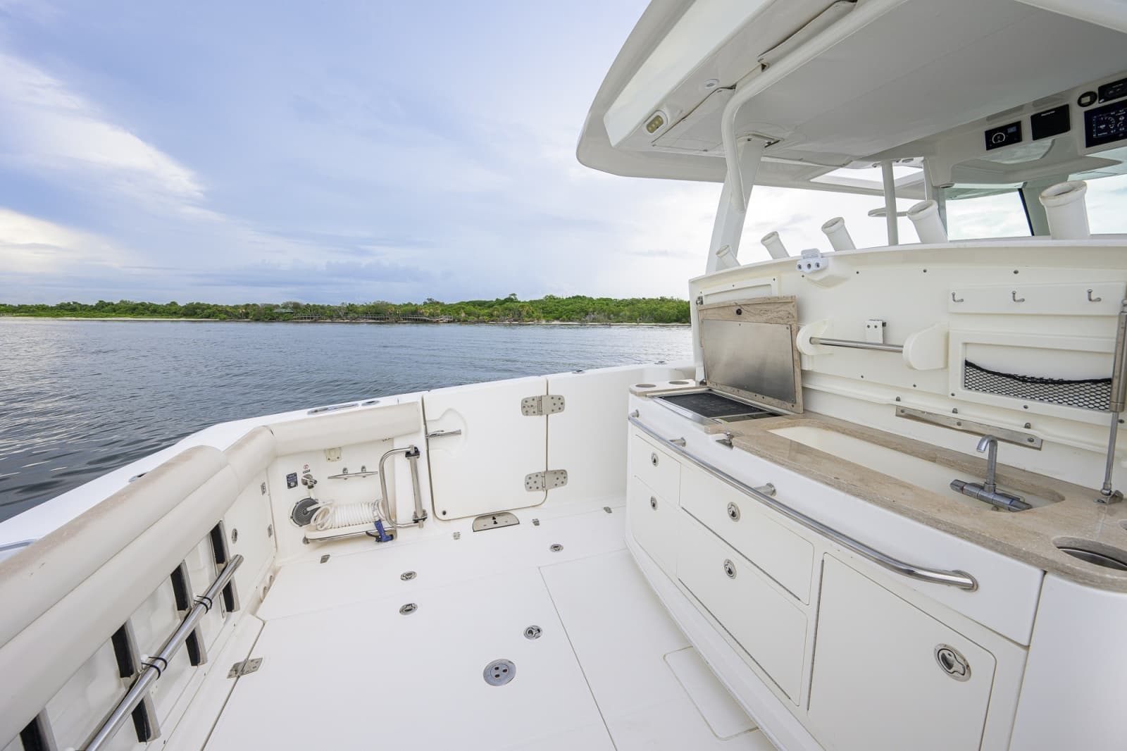 2018 Boston Whaler 380 Outrage - Photo 28