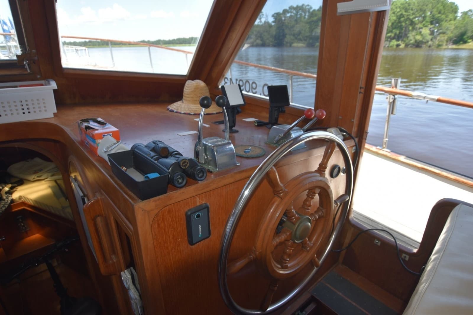 1985 Albin 43 Double Cabin - Photo 15