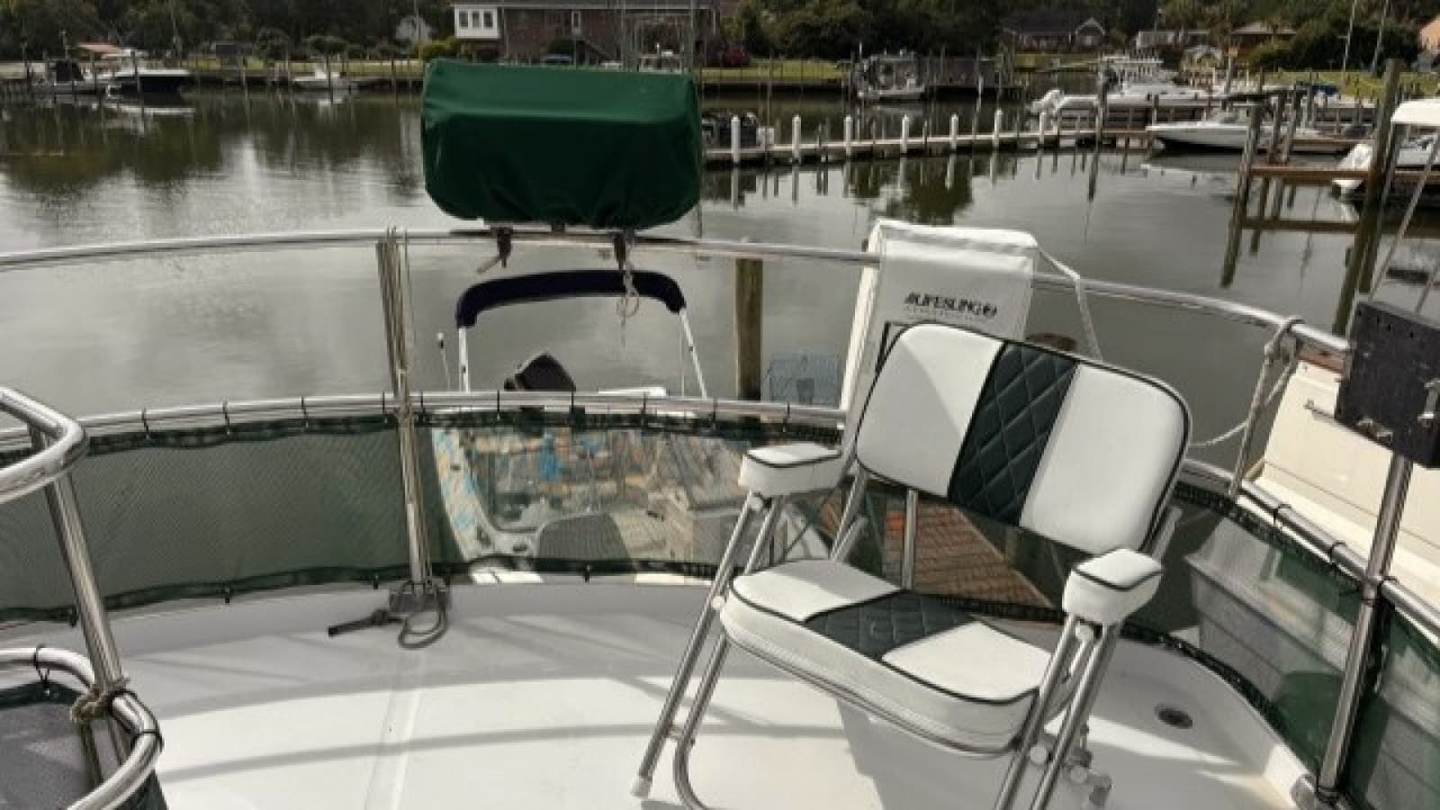2002 Mainship 390 - Photo 16