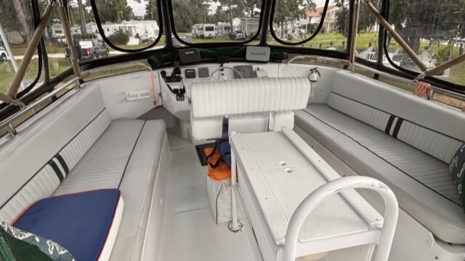 2002 Mainship 390 - Photo 15