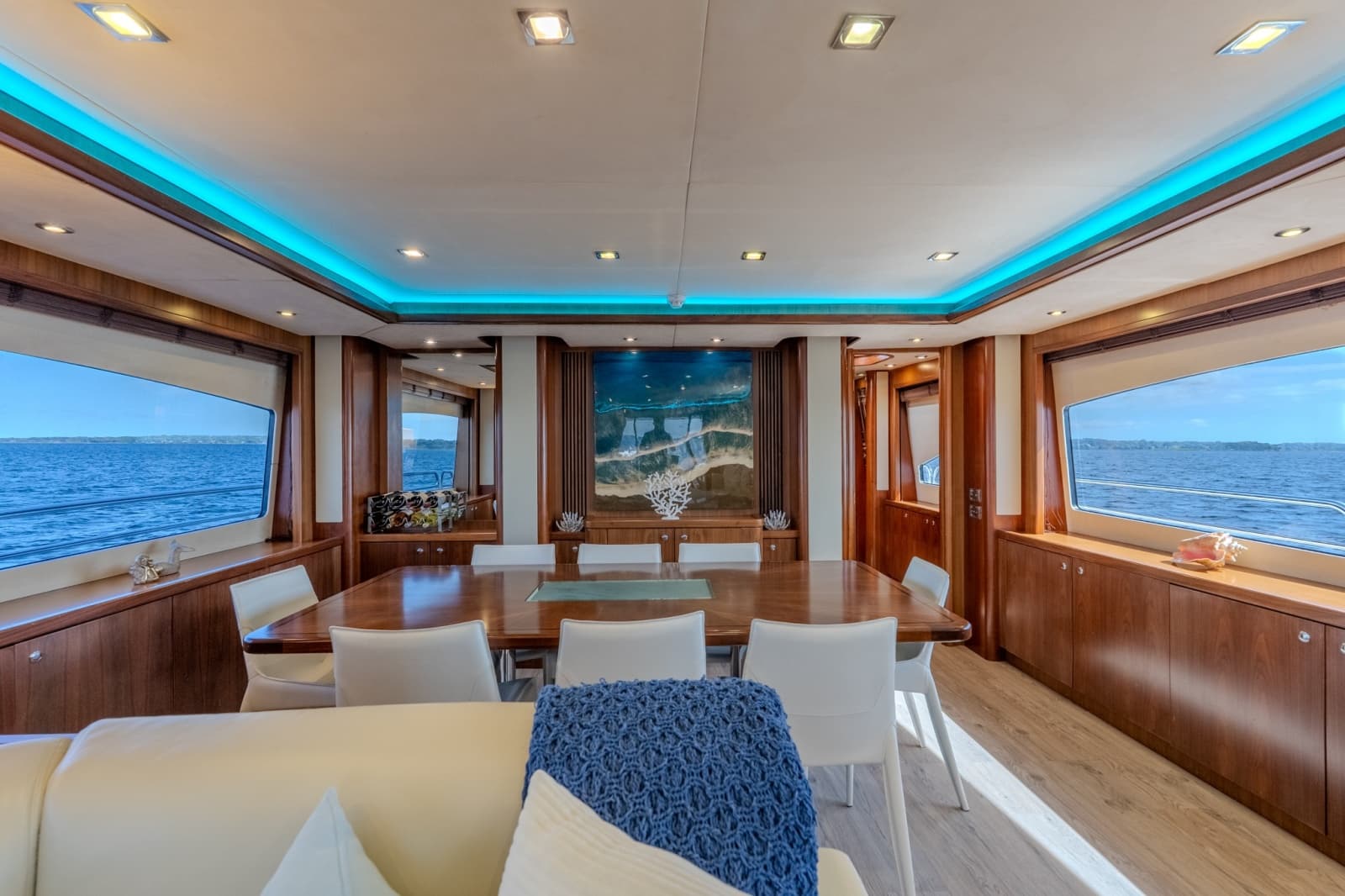 2004 Sunseeker 105 Yacht - Photo 47