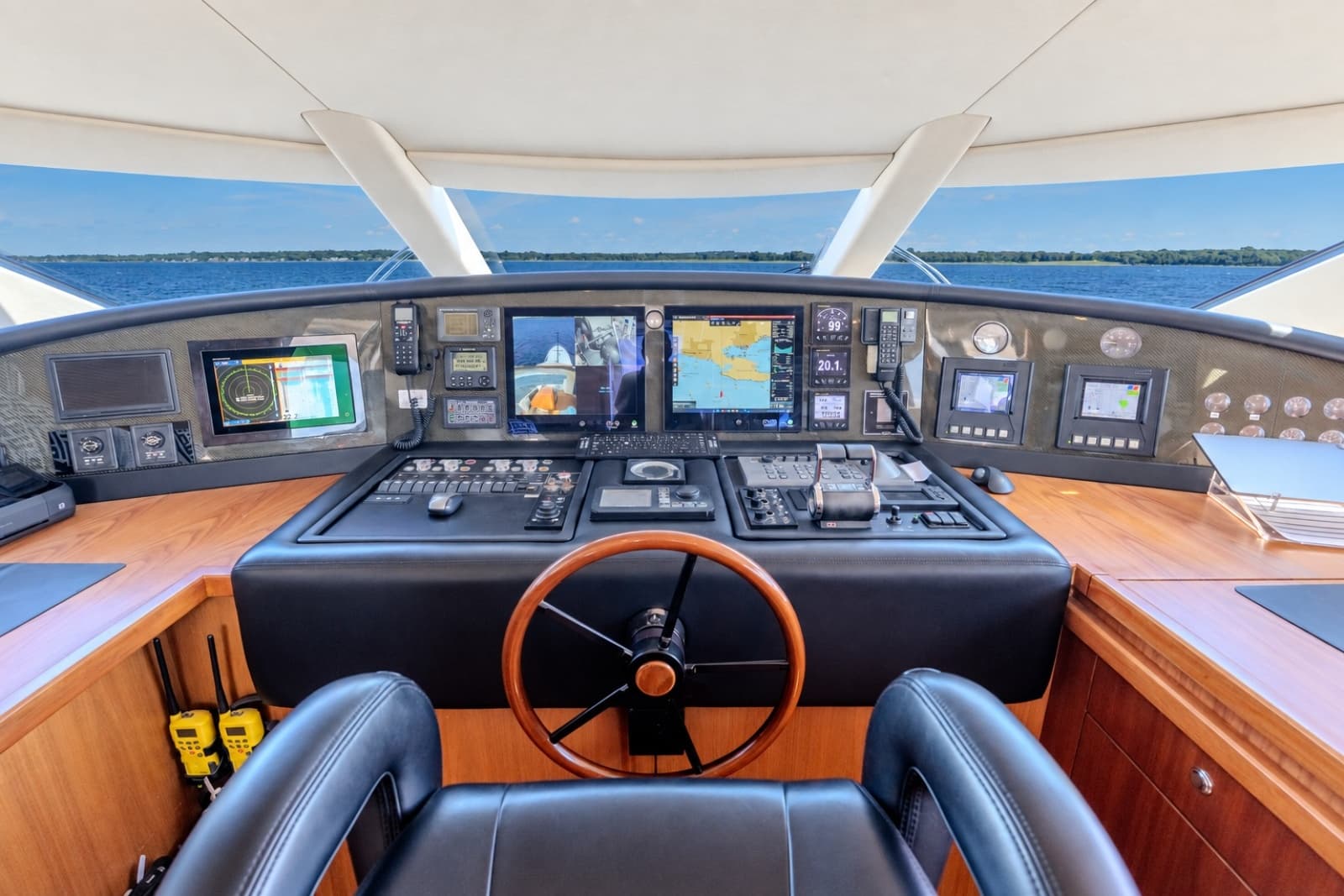 2004 Sunseeker 105 Yacht - Photo 27