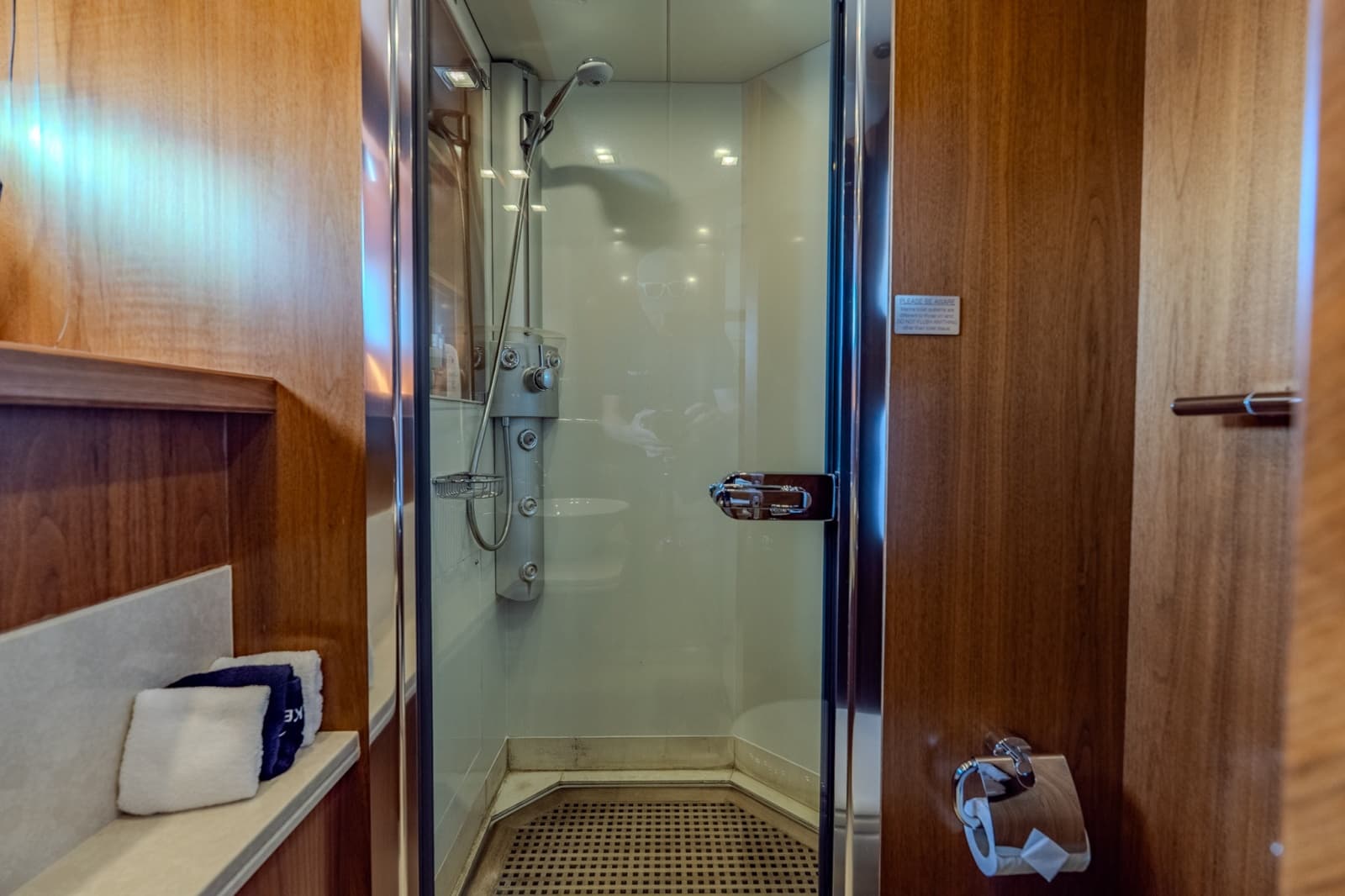 2004 Sunseeker 105 Yacht - Photo 74