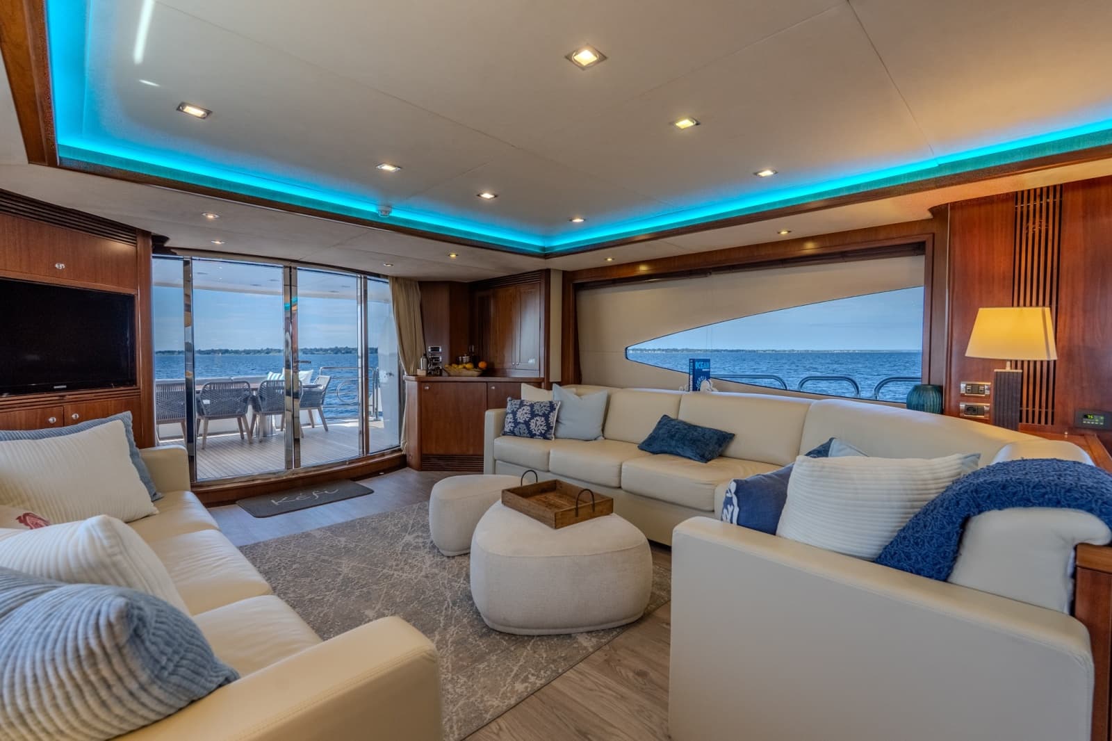 2004 Sunseeker 105 Yacht - Photo 43