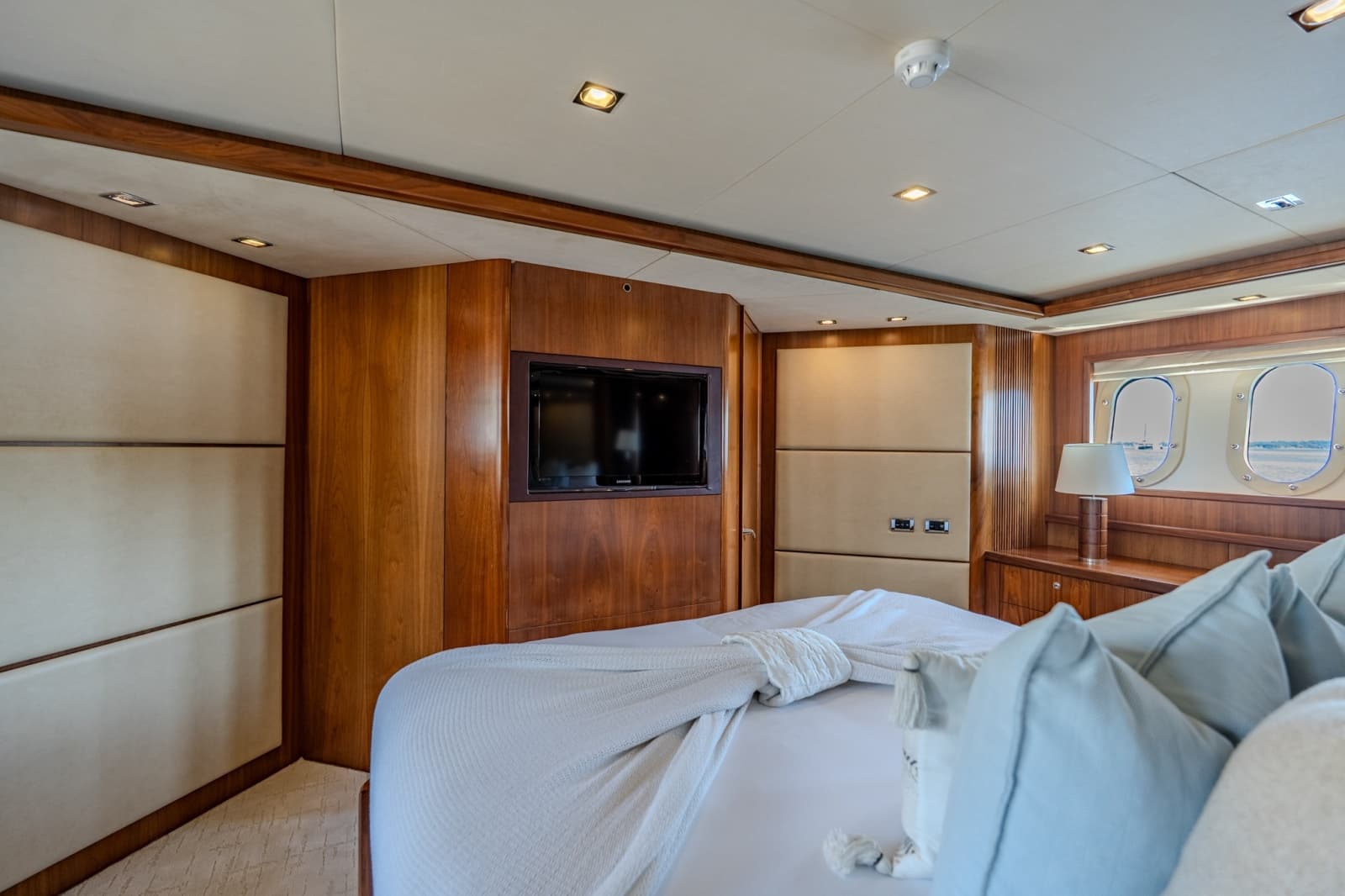 2004 Sunseeker 105 Yacht - Photo 65