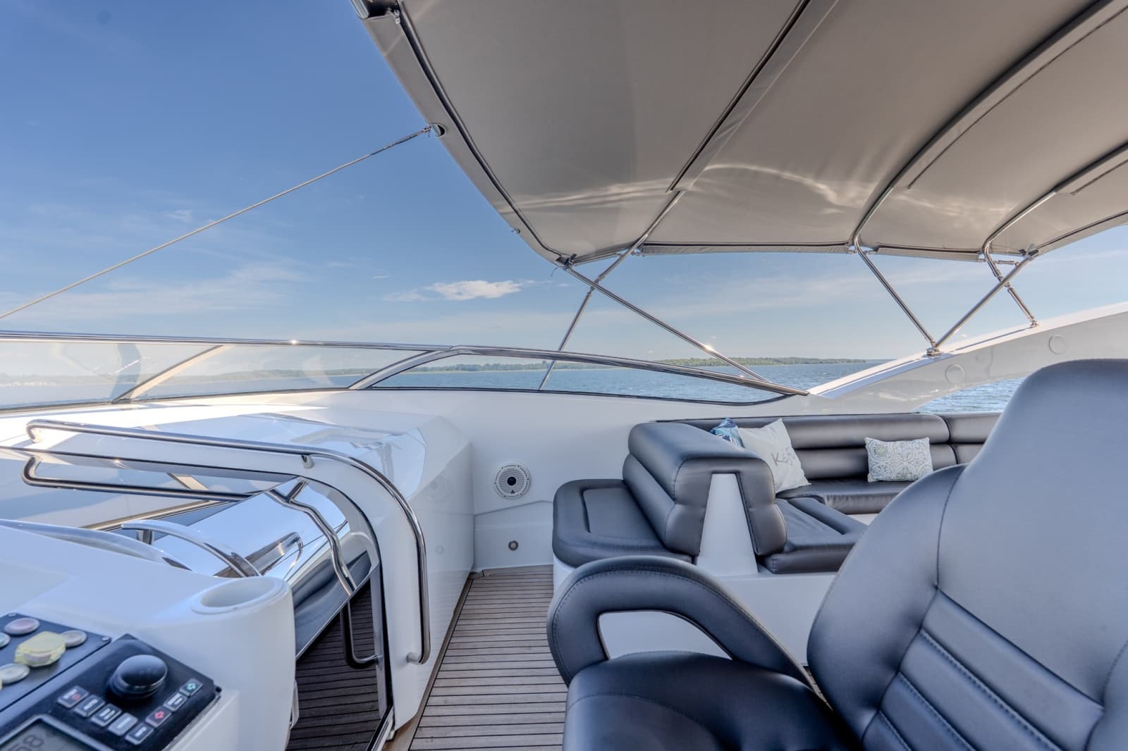 2004 Sunseeker 105 Yacht - Photo 20