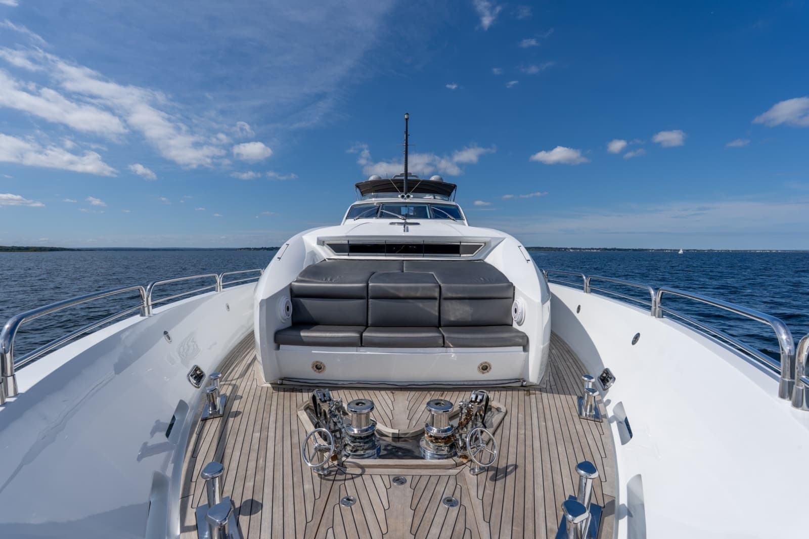 2004 Sunseeker 105 Yacht - Photo 37