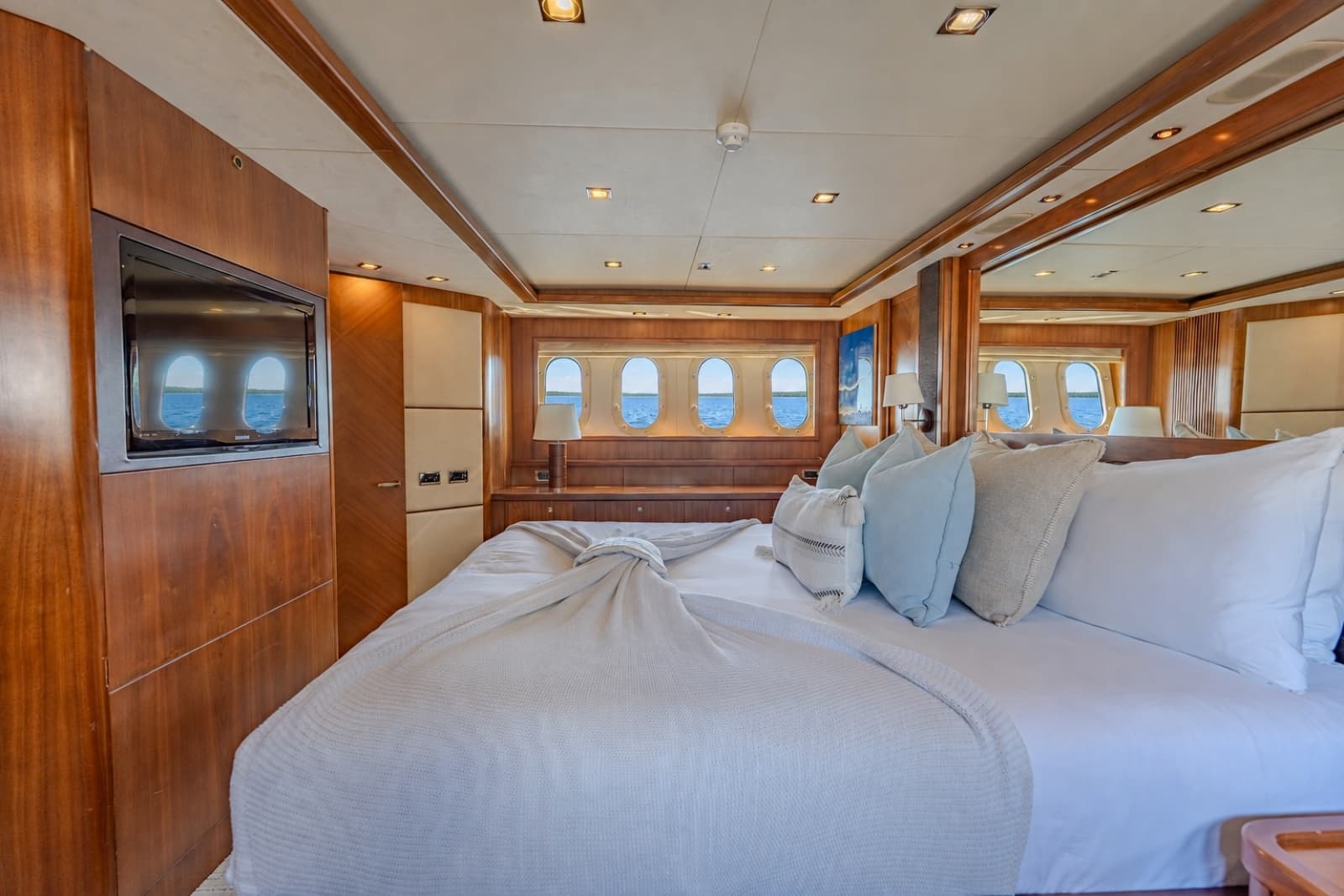 2004 Sunseeker 105 Yacht - Photo 63