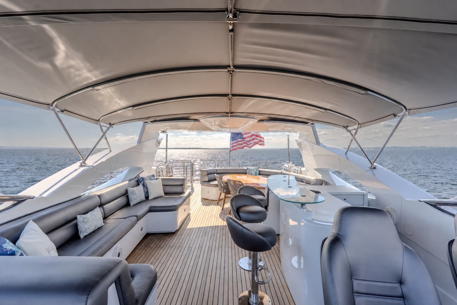 2004 Sunseeker 105 Yacht - Photo 17