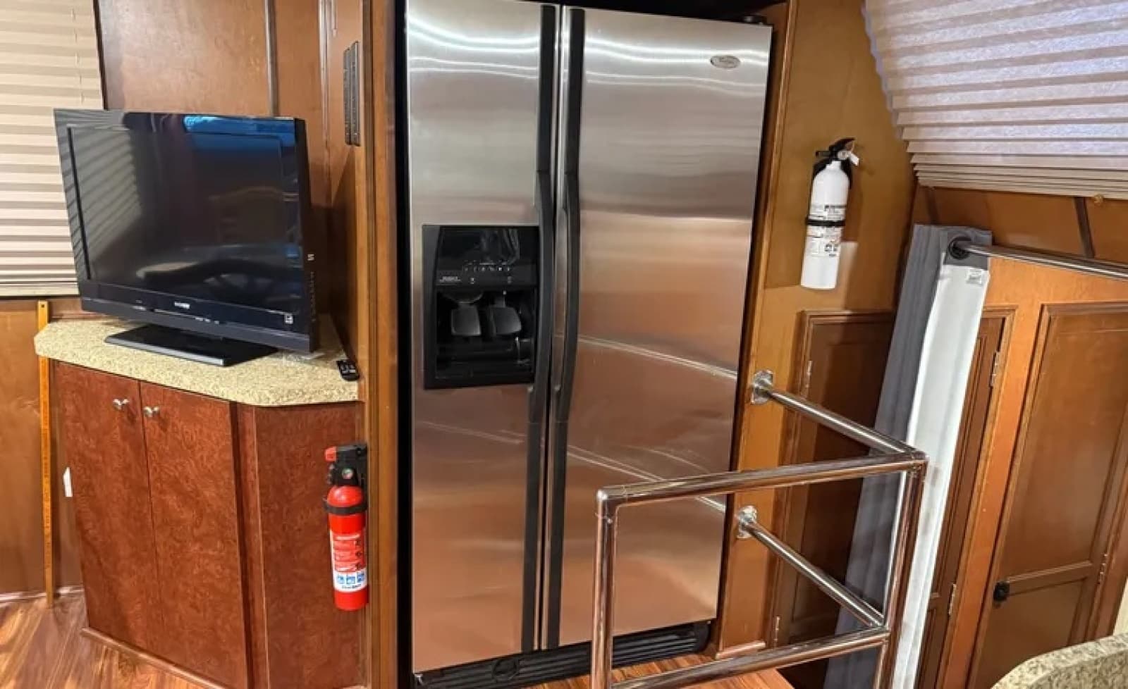 2006 Gibson 5500 LS - Photo 37