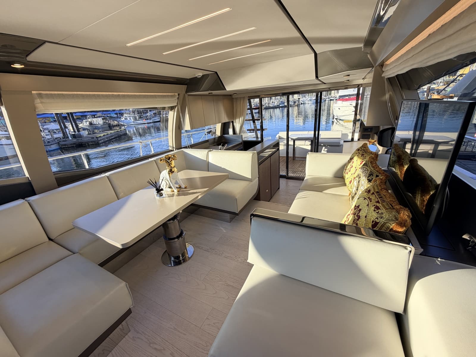 2020 Ferretti Yachts 550 Fly - Photo 20