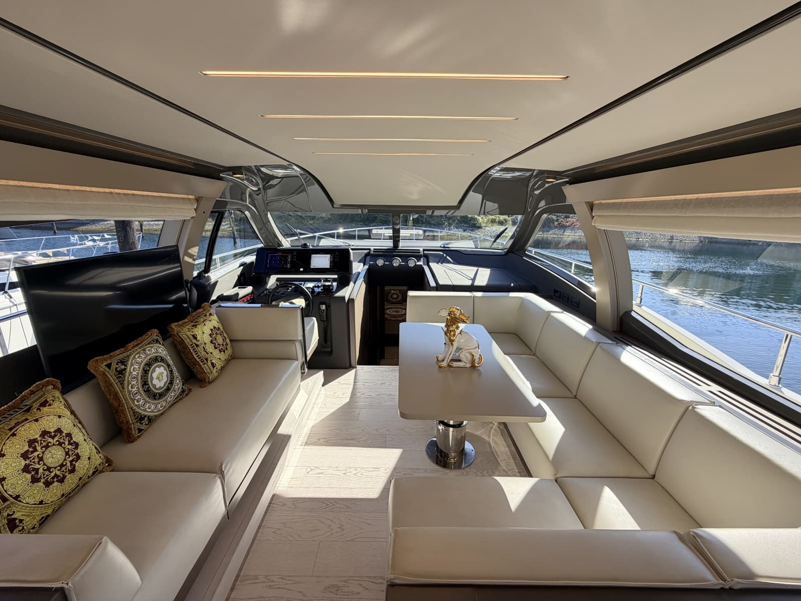2020 Ferretti Yachts 550 Fly - Photo 16