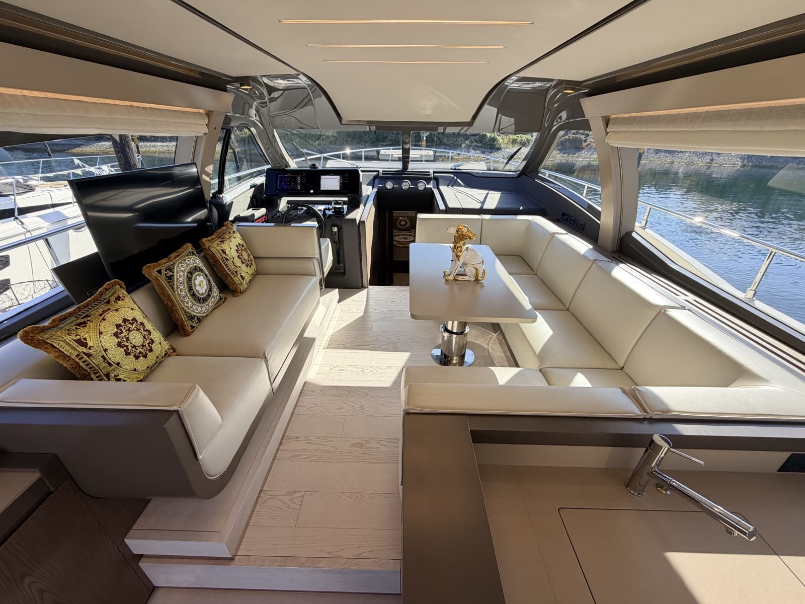 2020 Ferretti Yachts 550 Fly - Photo 18