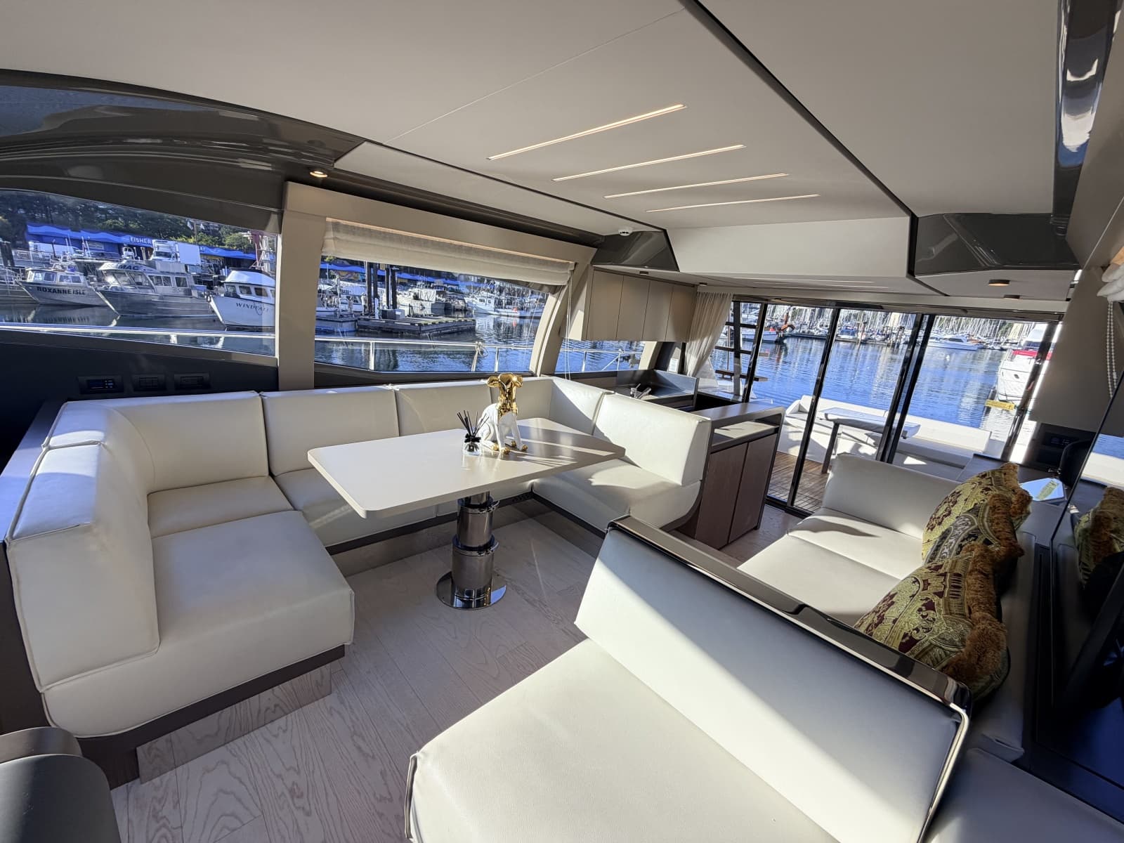 2020 Ferretti Yachts 550 Fly - Photo 11
