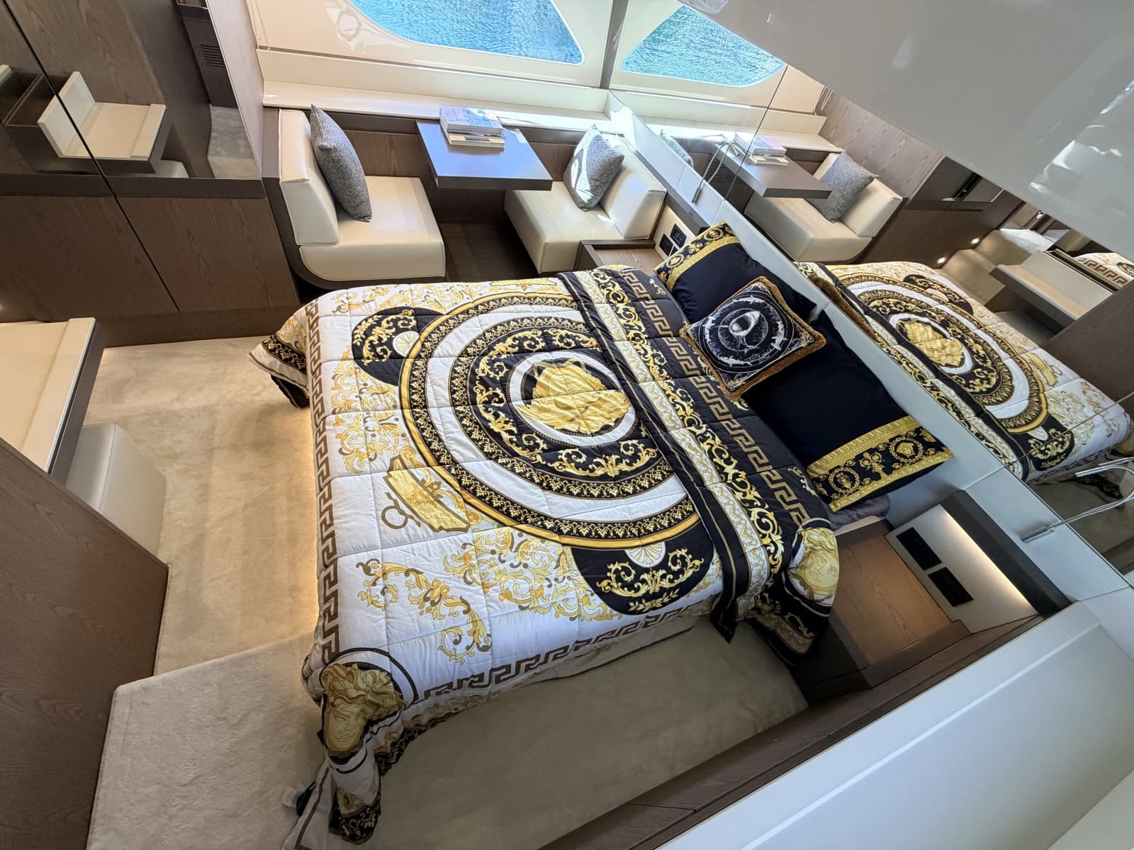 2020 Ferretti Yachts 550 Fly - Photo 39