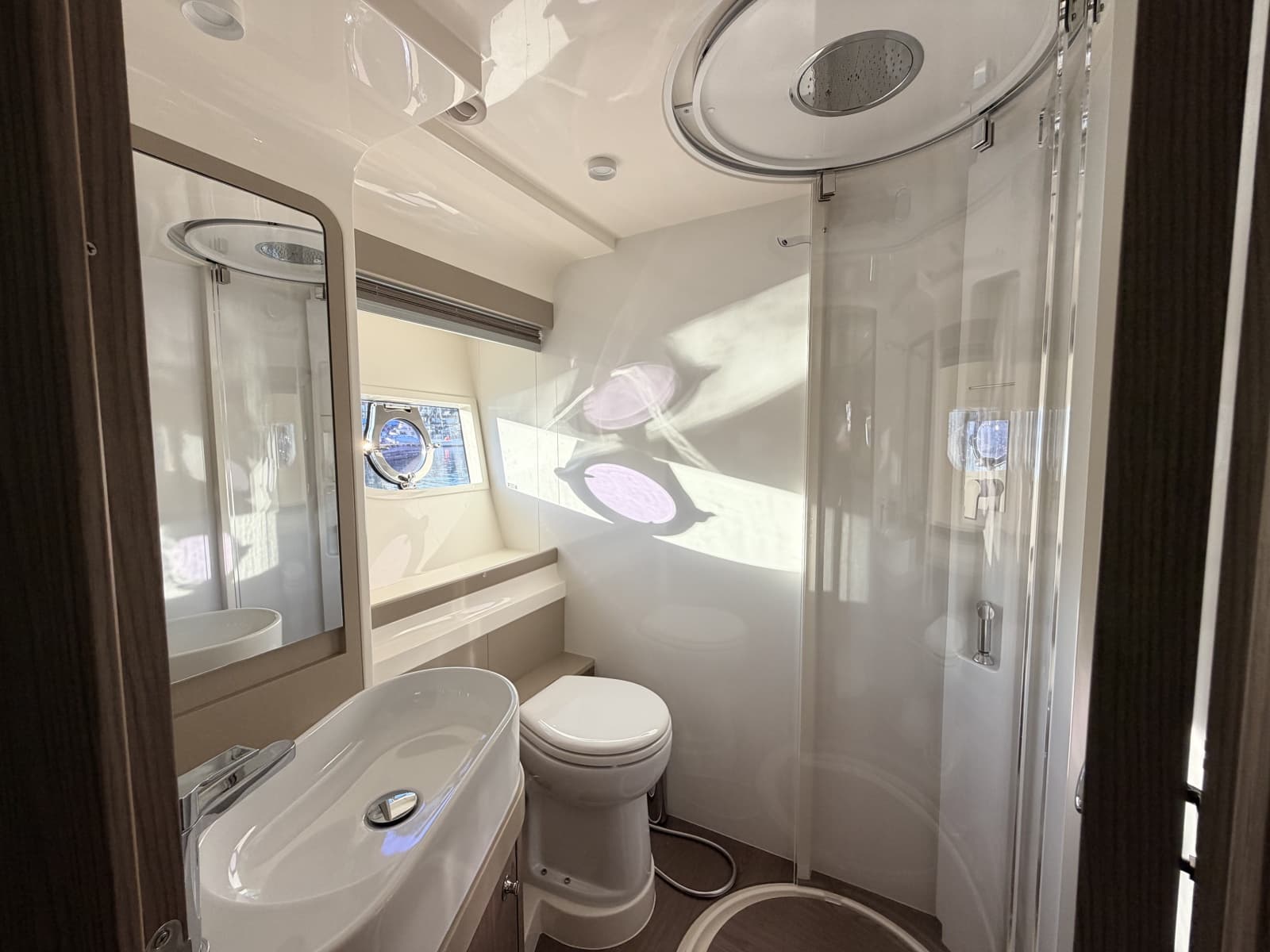 2020 Ferretti Yachts 550 Fly - Photo 51