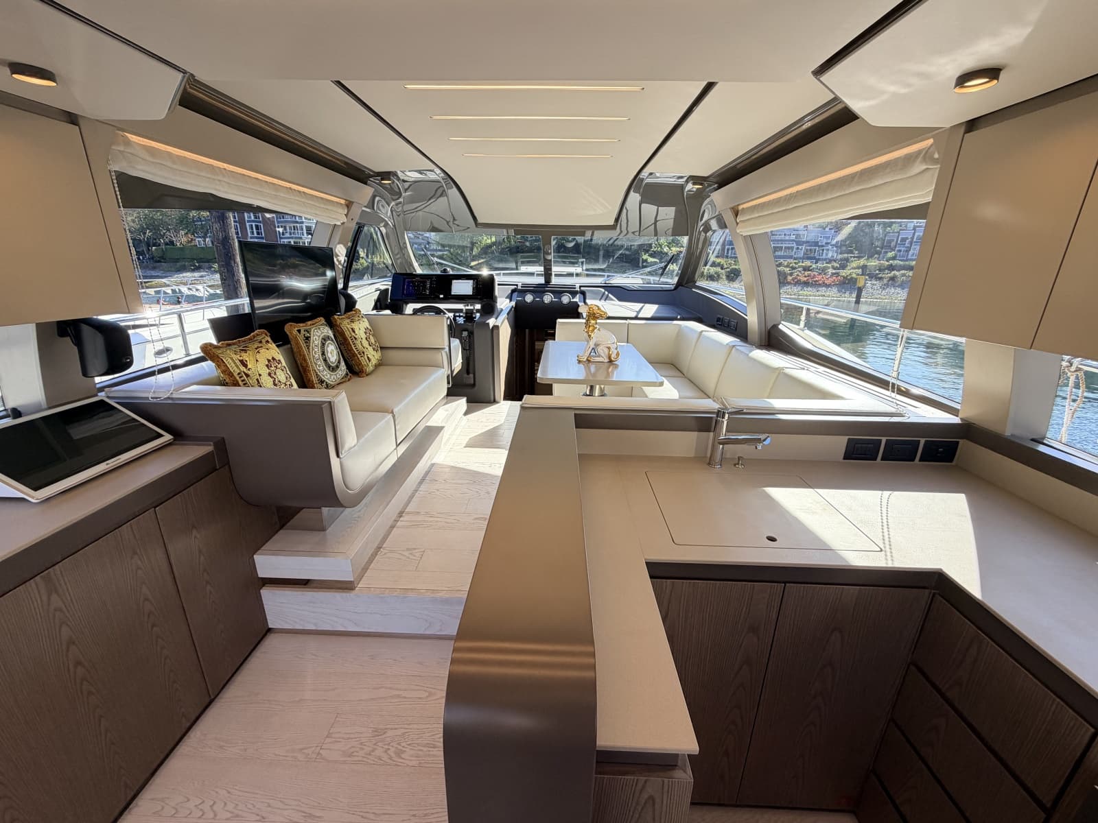 2020 Ferretti Yachts 550 Fly - Photo 7