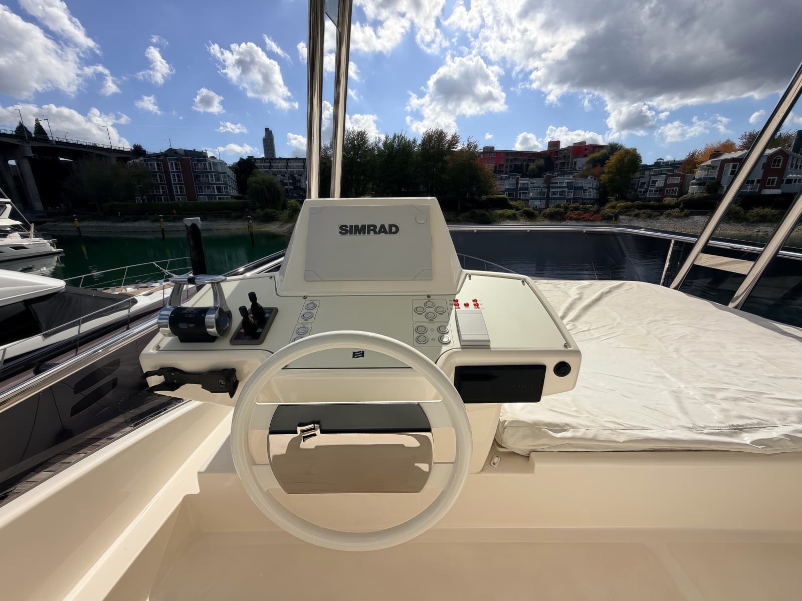 2020 Ferretti Yachts 550 Fly - Photo 31