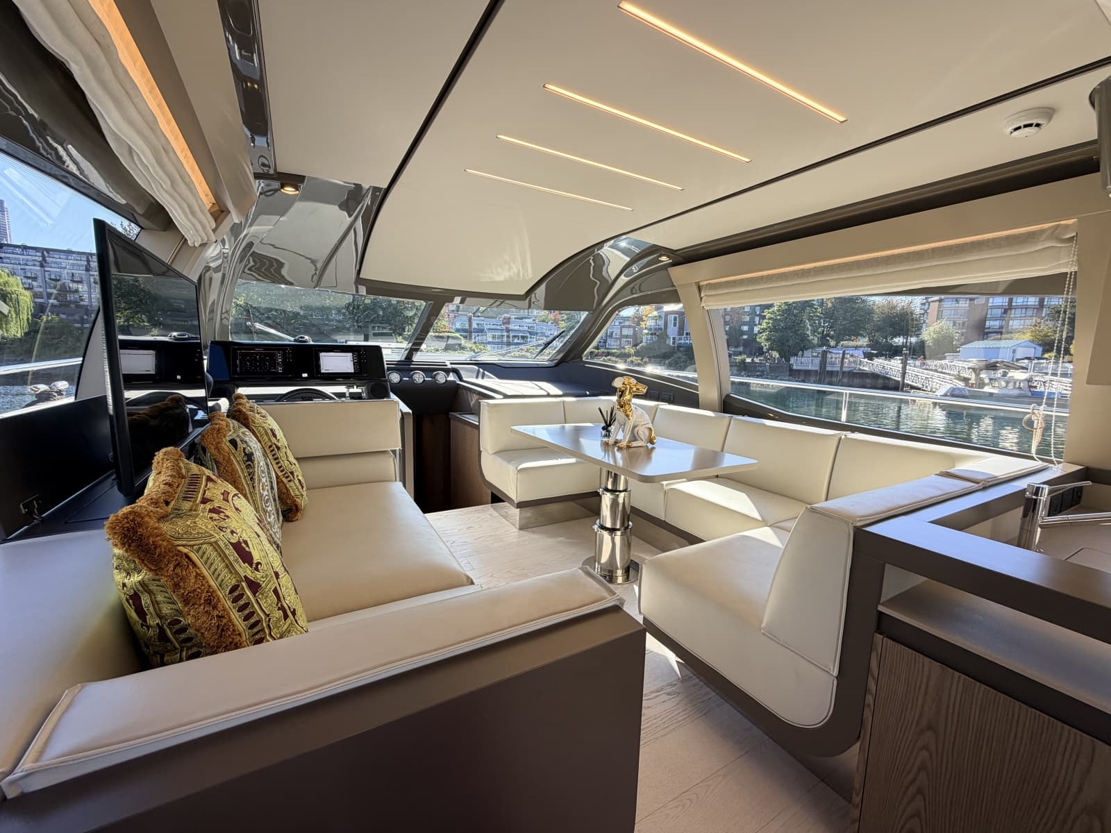 2020 Ferretti Yachts 550 Fly - Photo 10