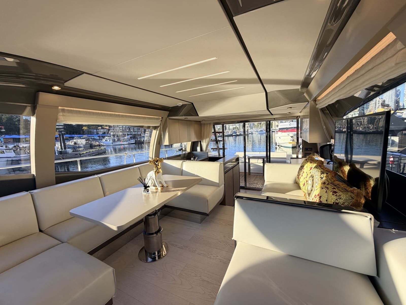 2020 Ferretti Yachts 550 Fly - Photo 19