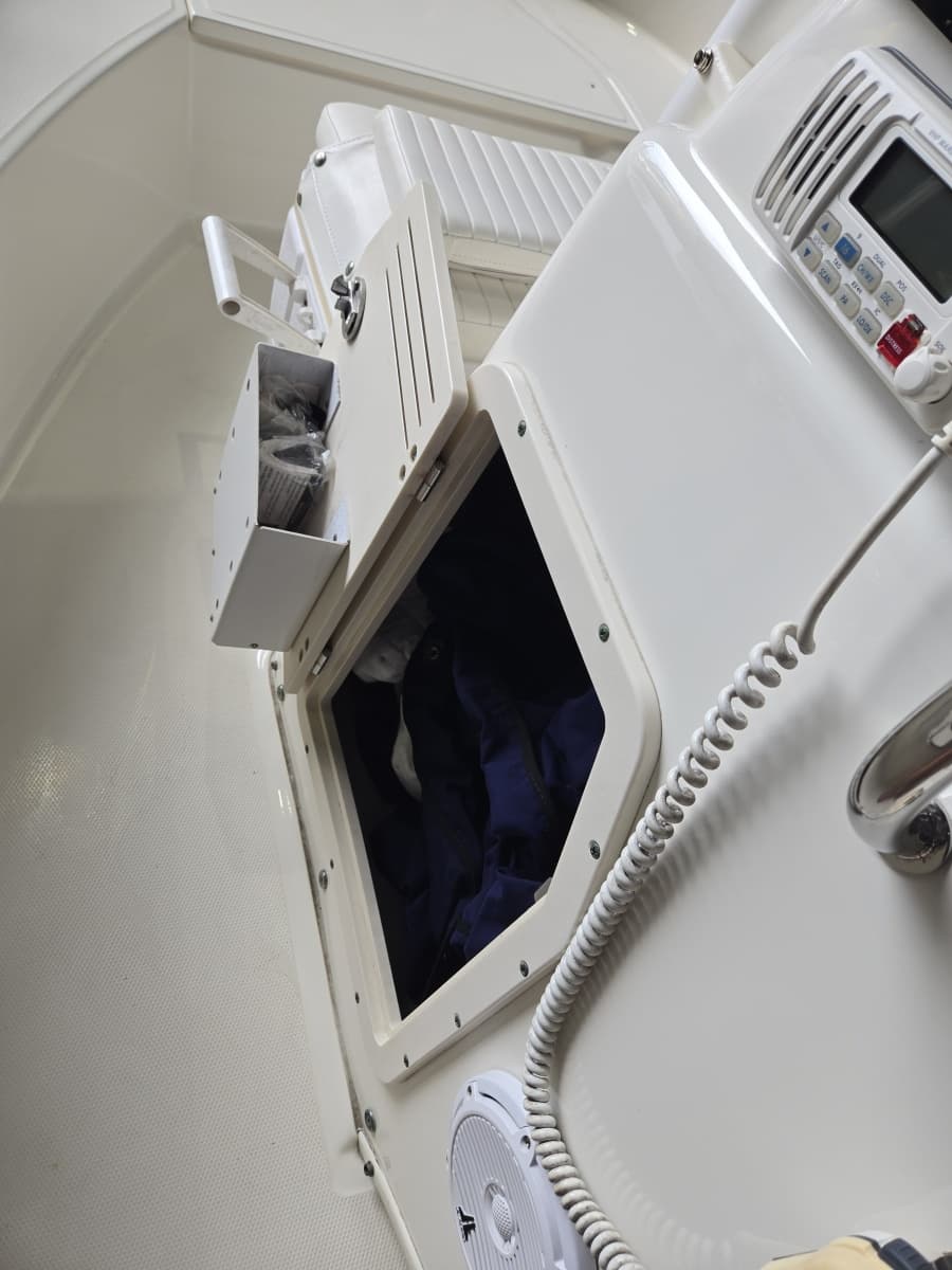 2010 Boston Whaler 170 Montauk - Photo 12