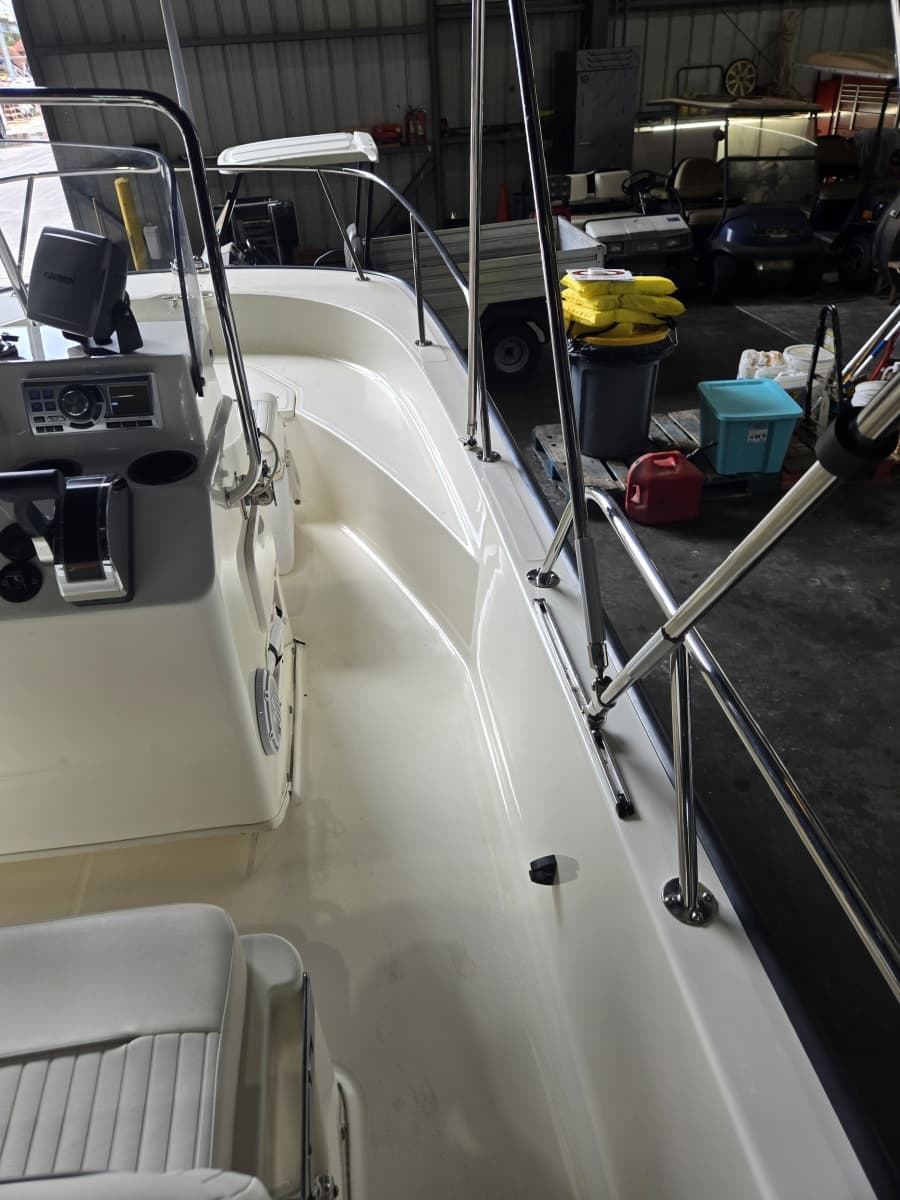 2010 Boston Whaler 170 Montauk - Photo 7