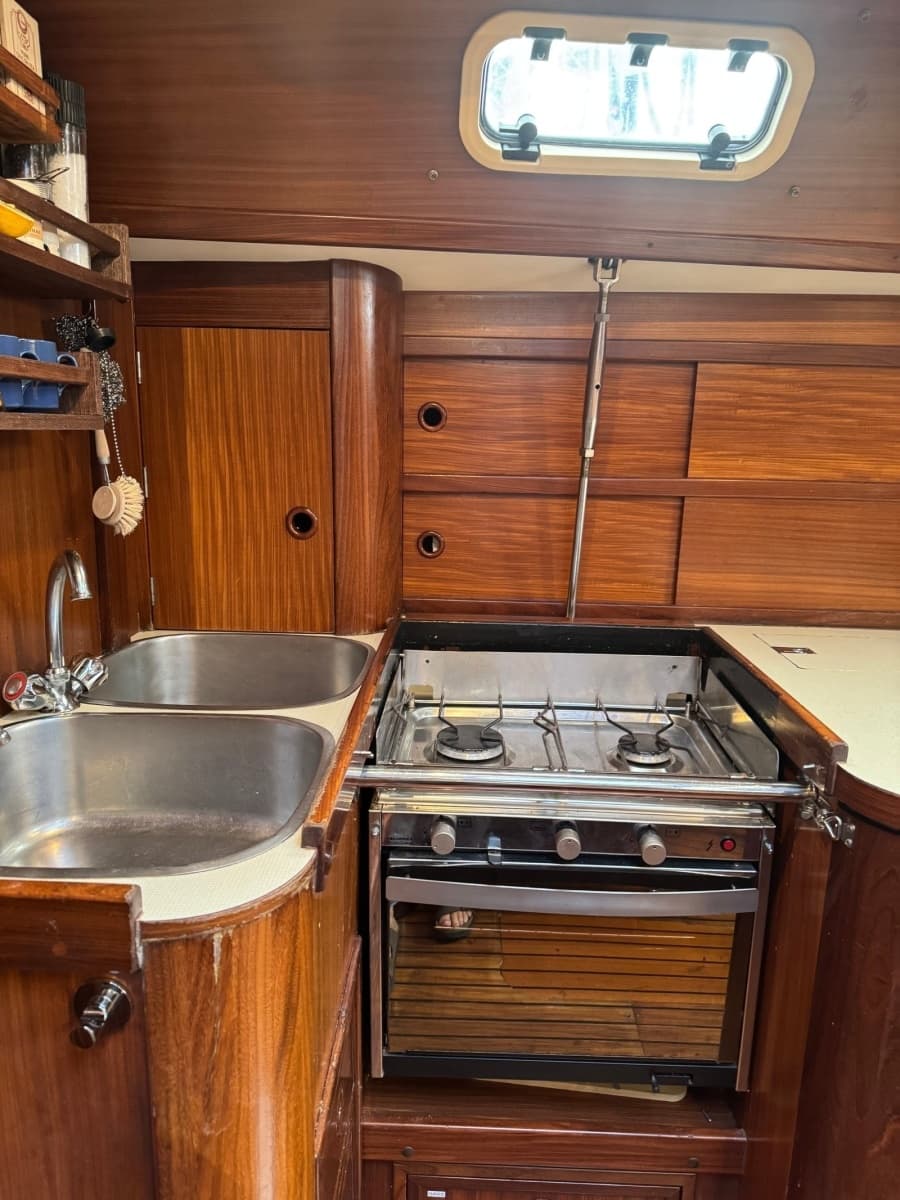 1990 Elan 43 - Photo 45