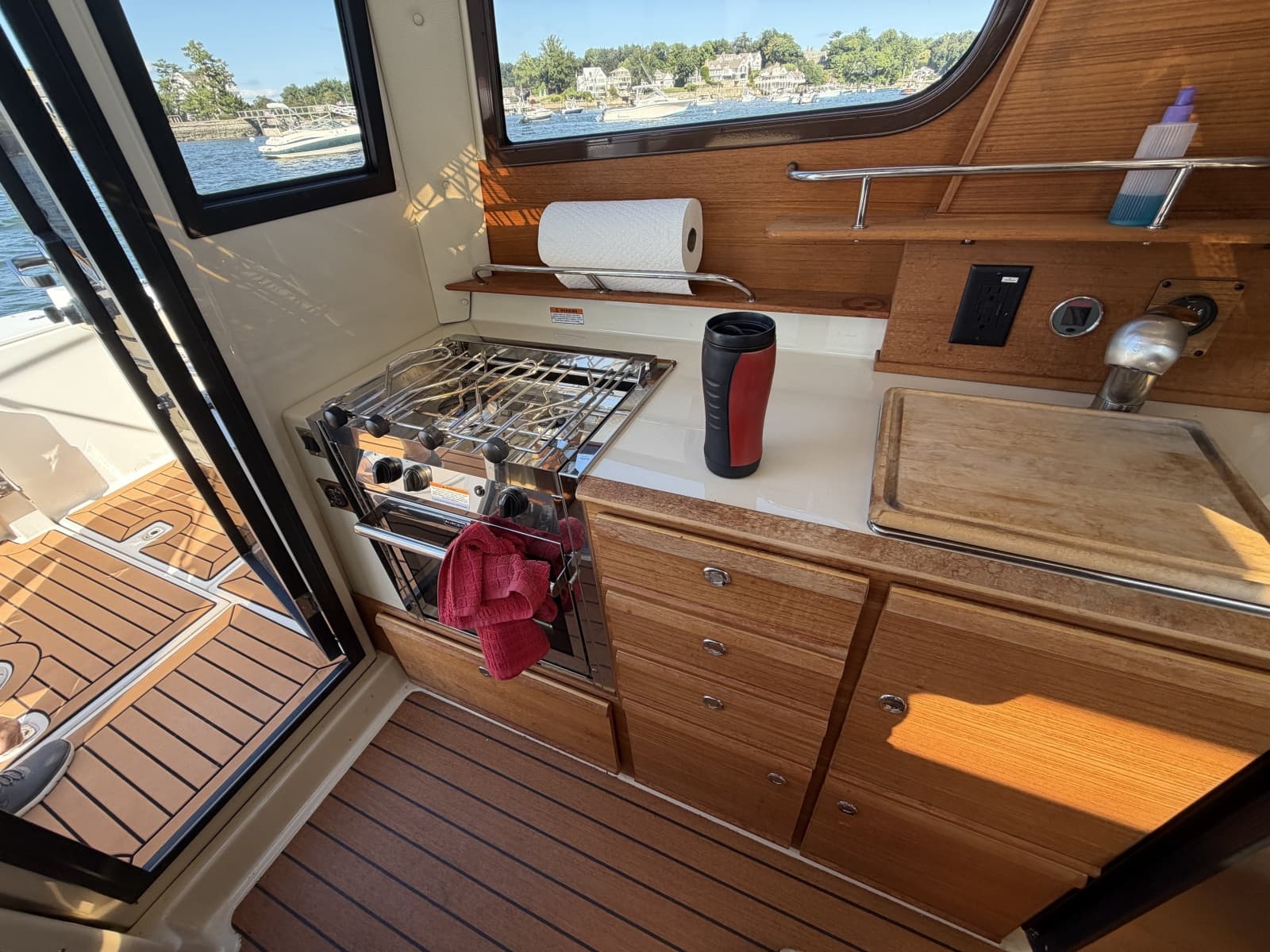 2023 Ranger Tugs  - Photo 6