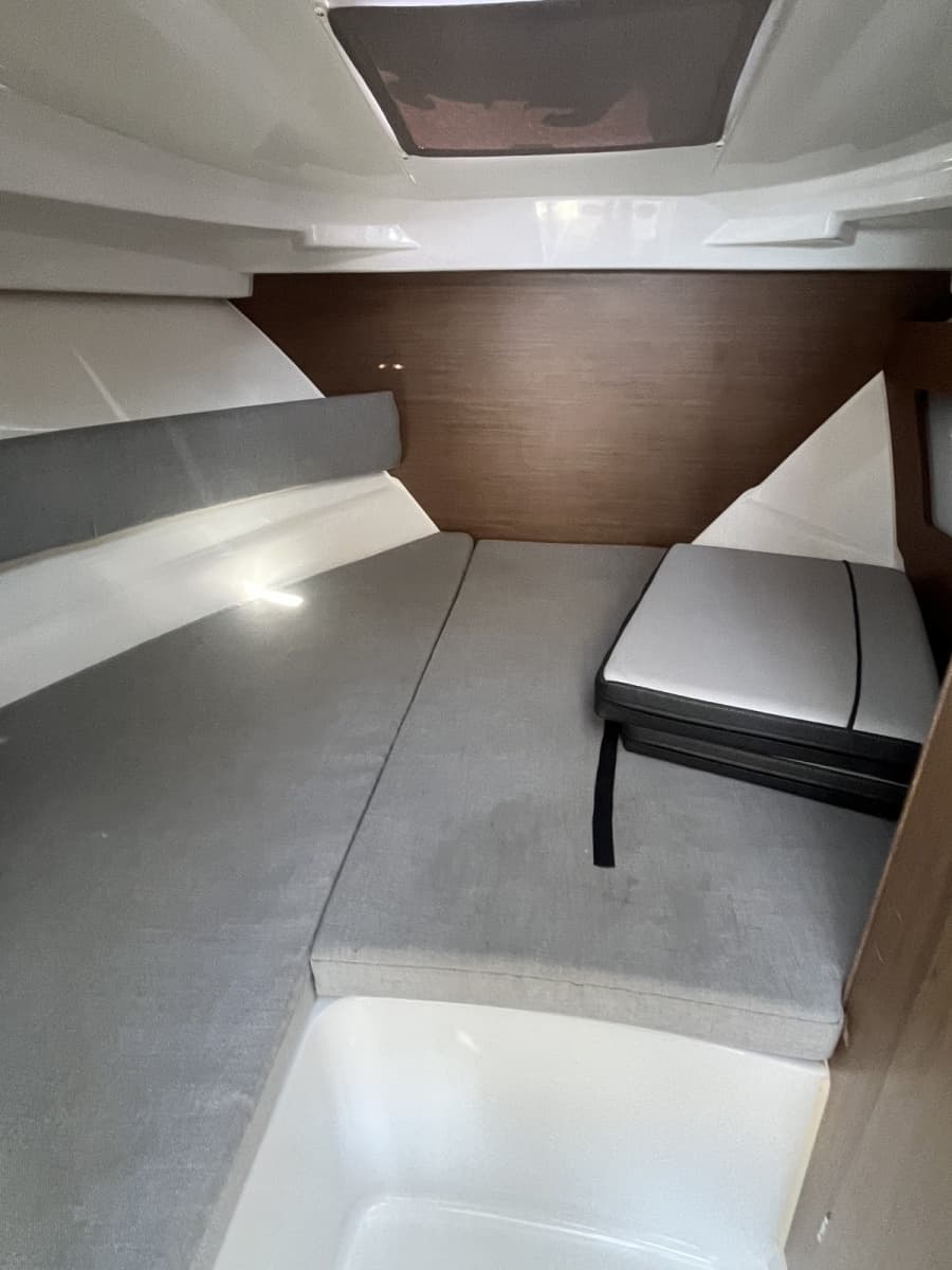 2020 Jeanneau NC 795 - Photo 12