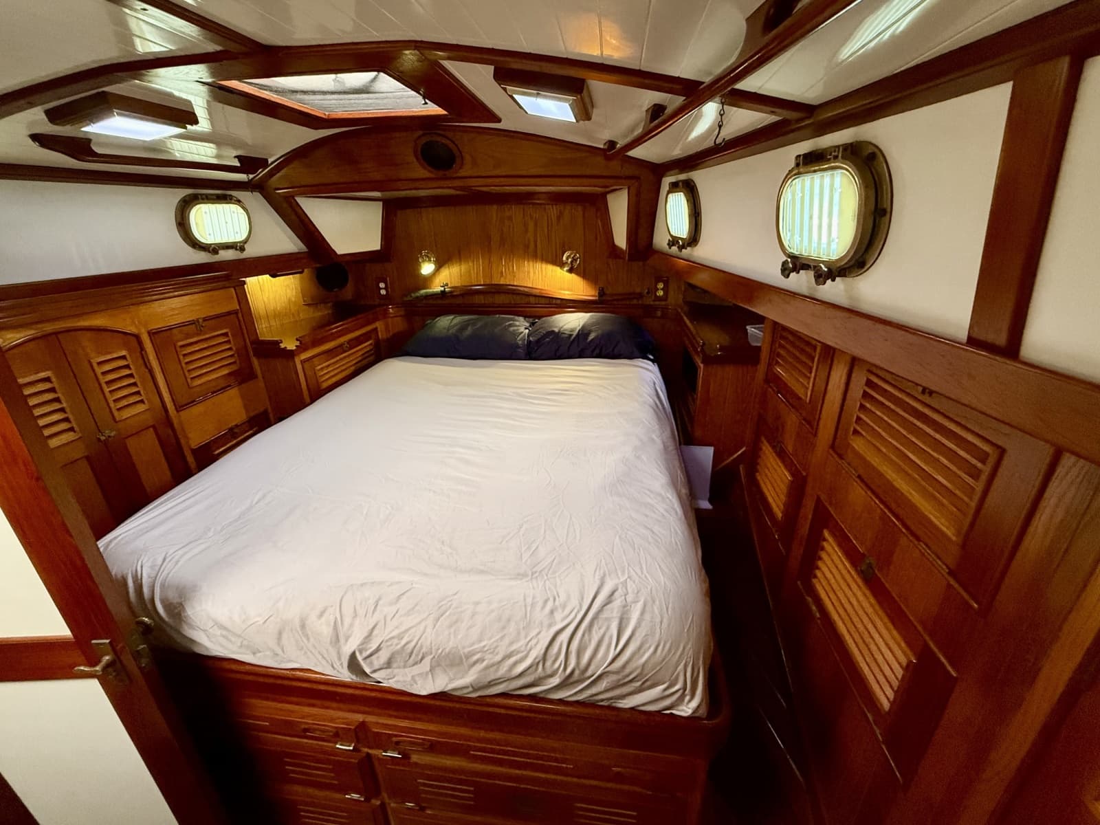 1984 Shannon Aegean 51 - Photo 24