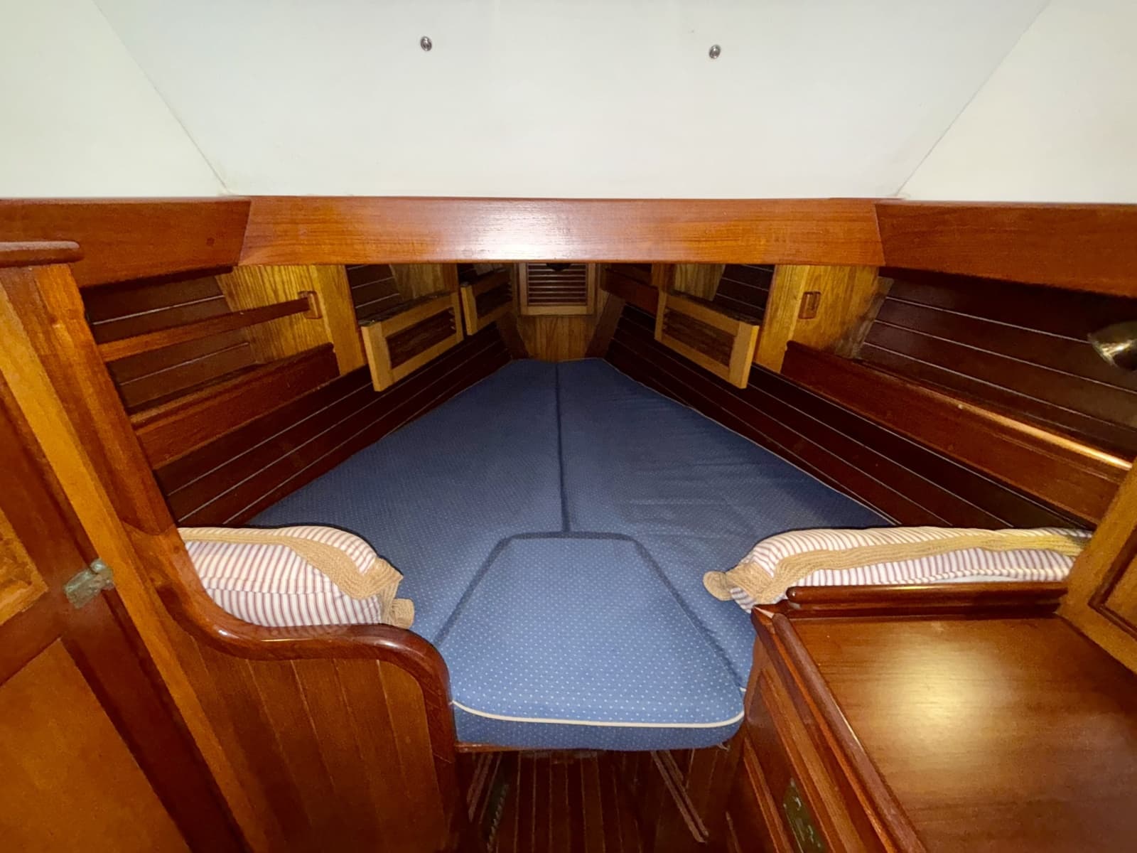 1984 Shannon Aegean 51 - Photo 21